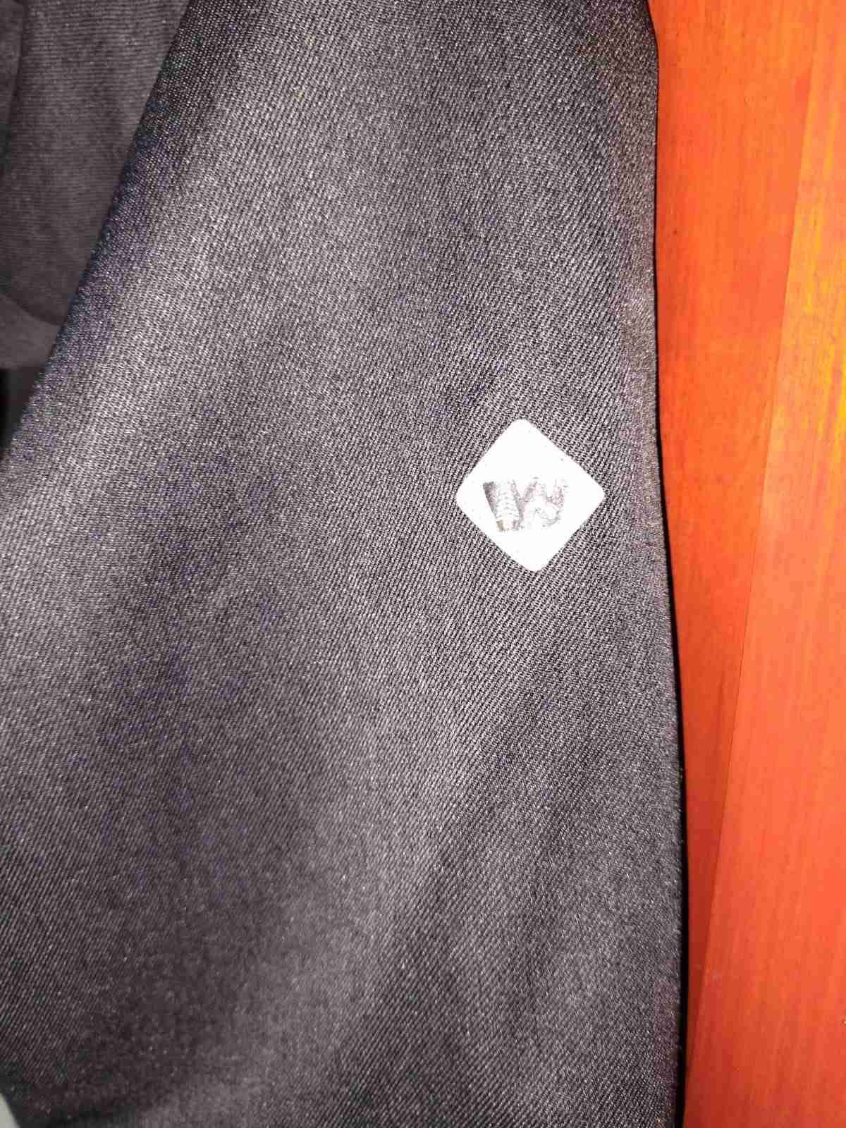 Parka verde con capucha y chaqueta gris de hombre - miniatura 5