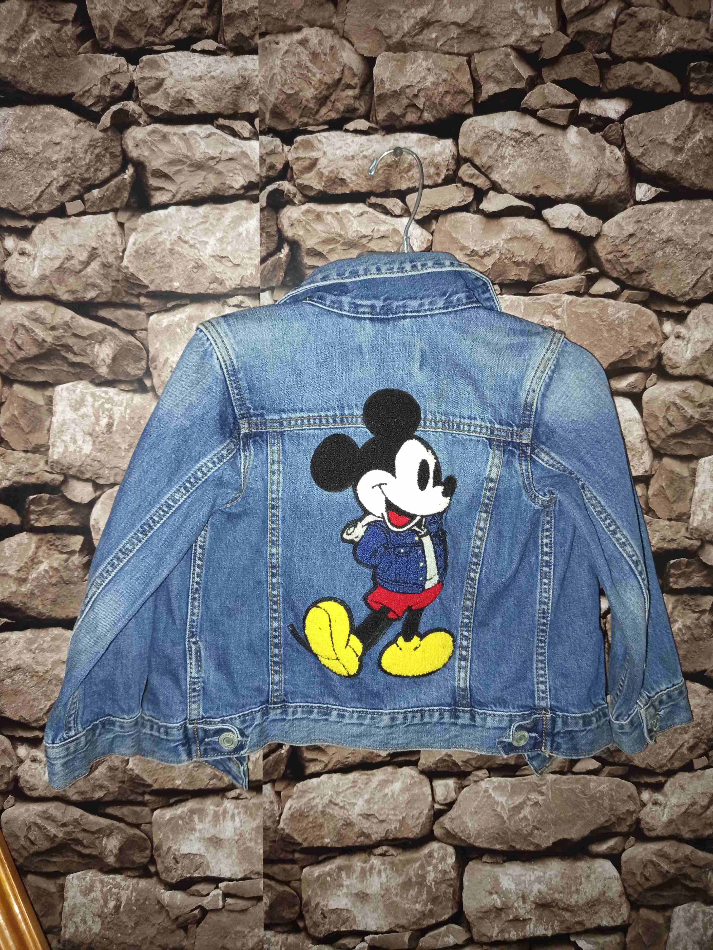 Chaqueta de mezclilla con diseño - miniatura 1