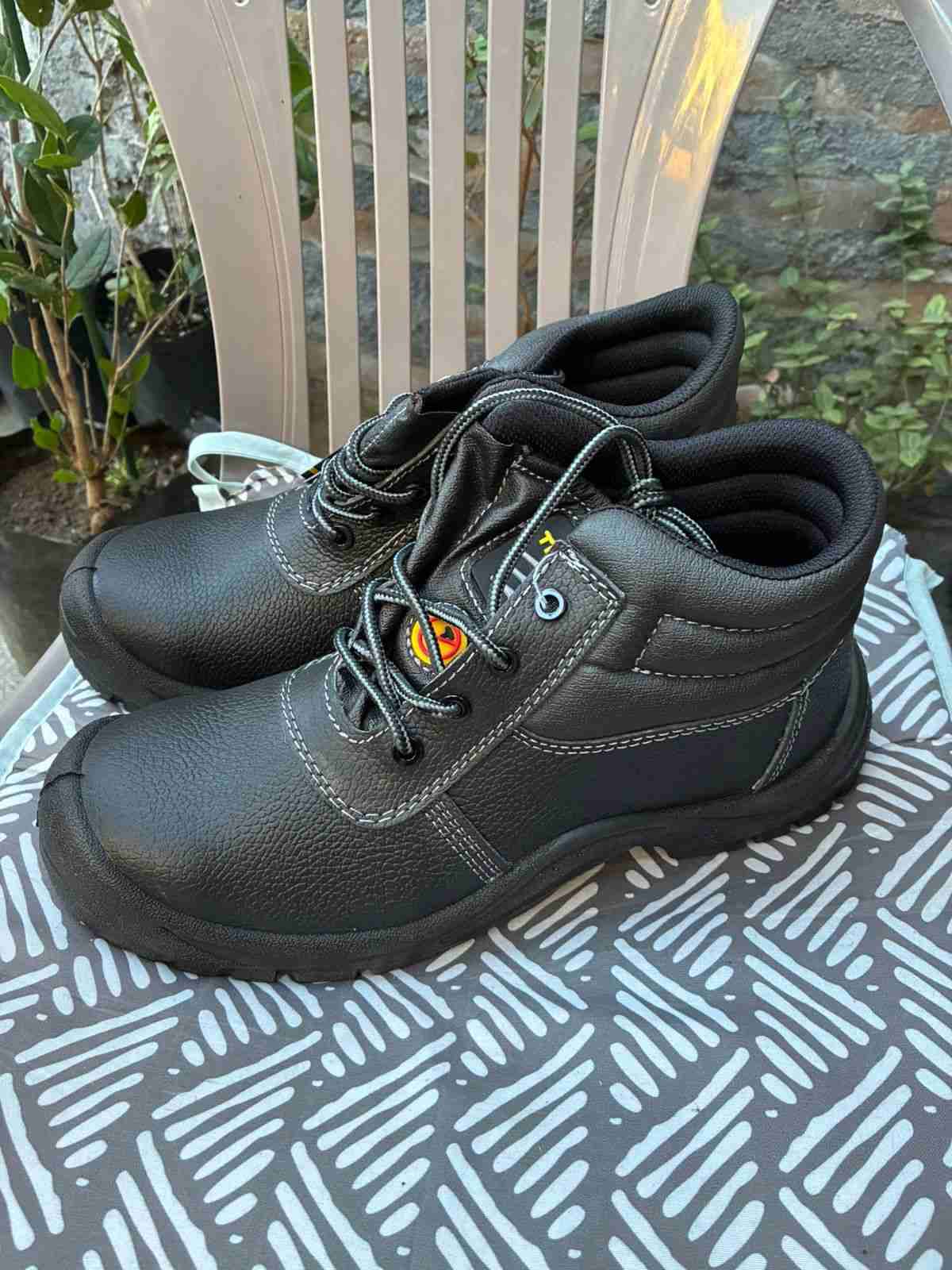 Botas de seguridad negras - miniatura 2