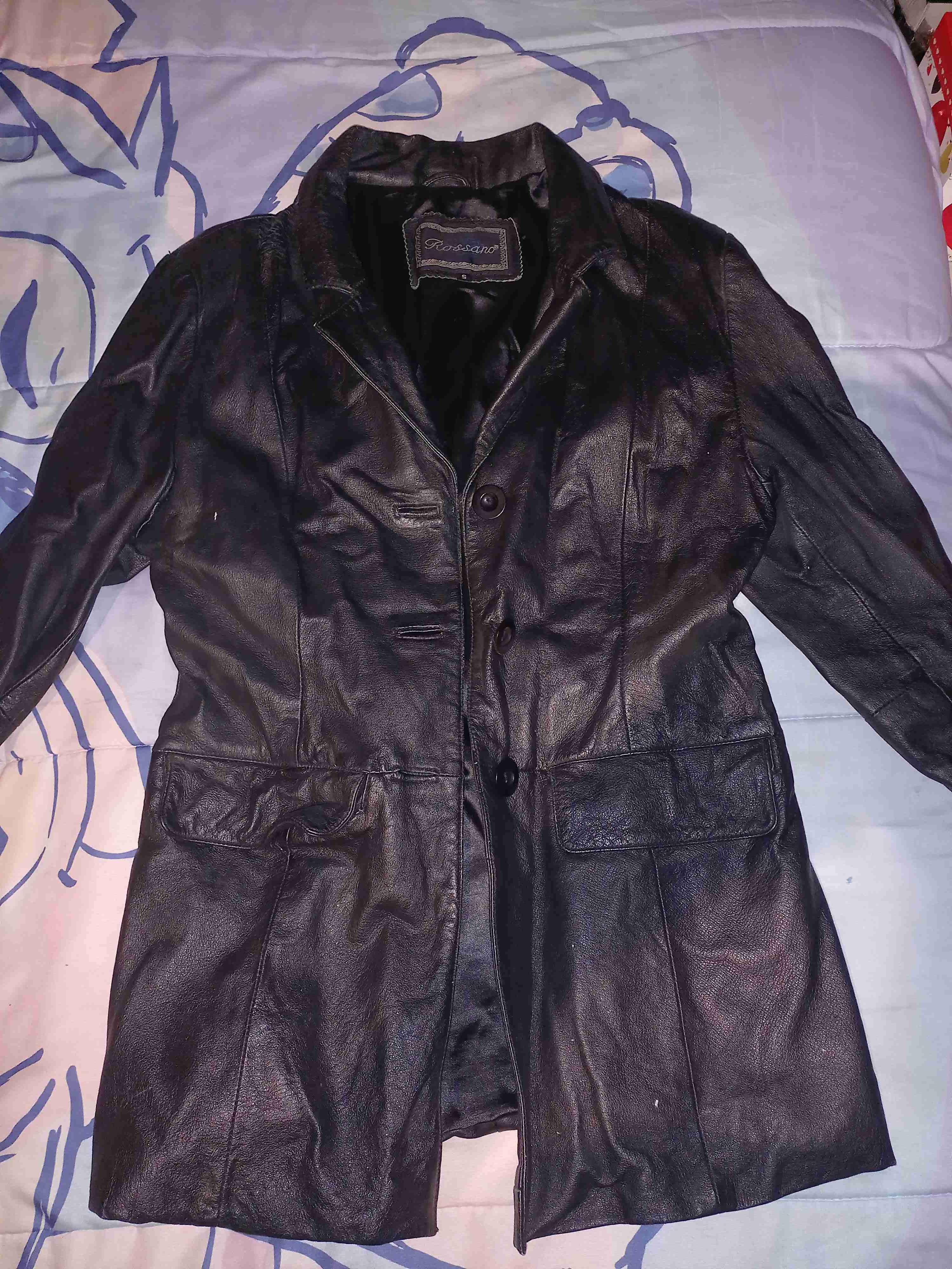 Chaqueta cuerina negra - miniatura 1