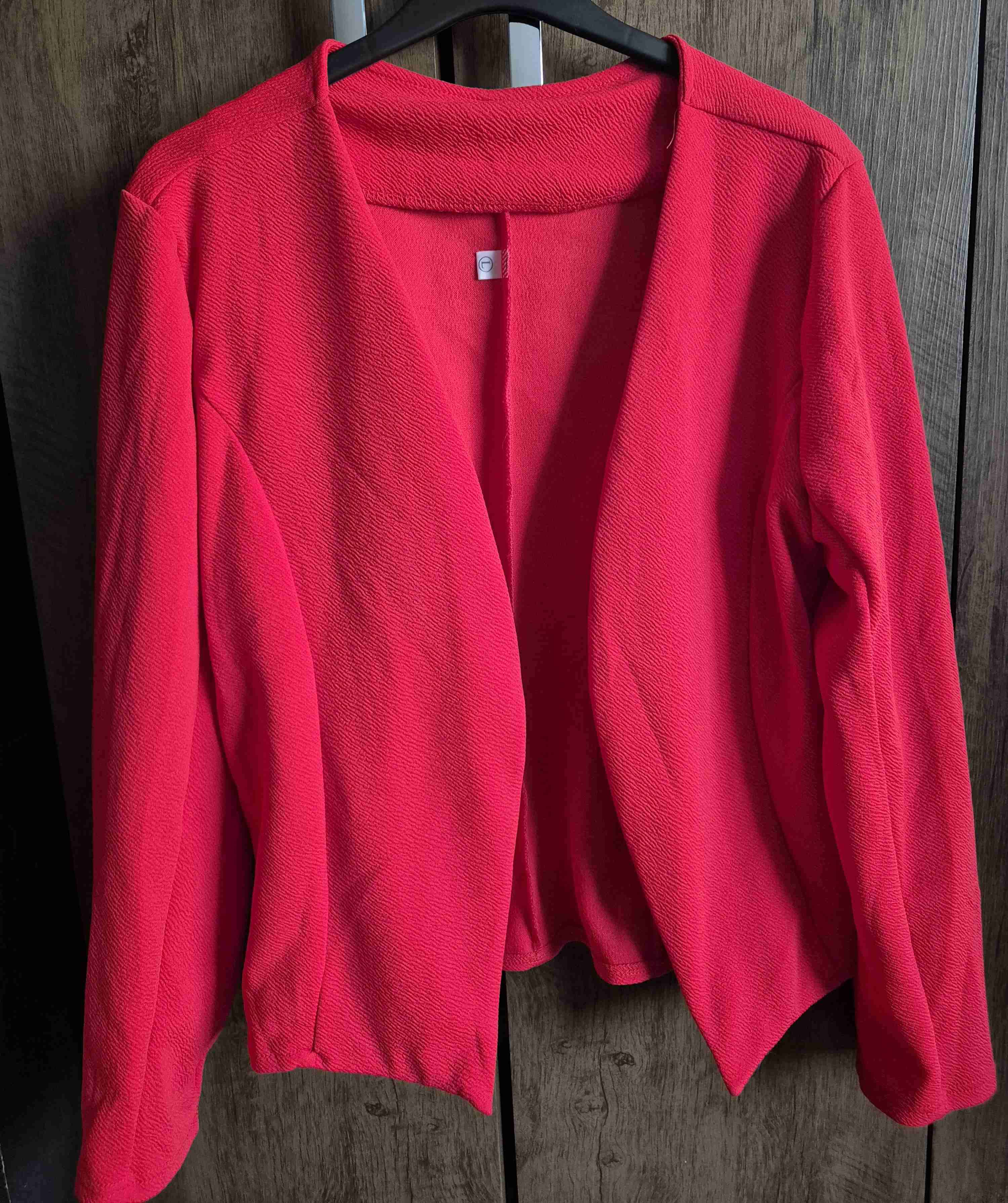 Chaqueta roja casual - miniatura 1