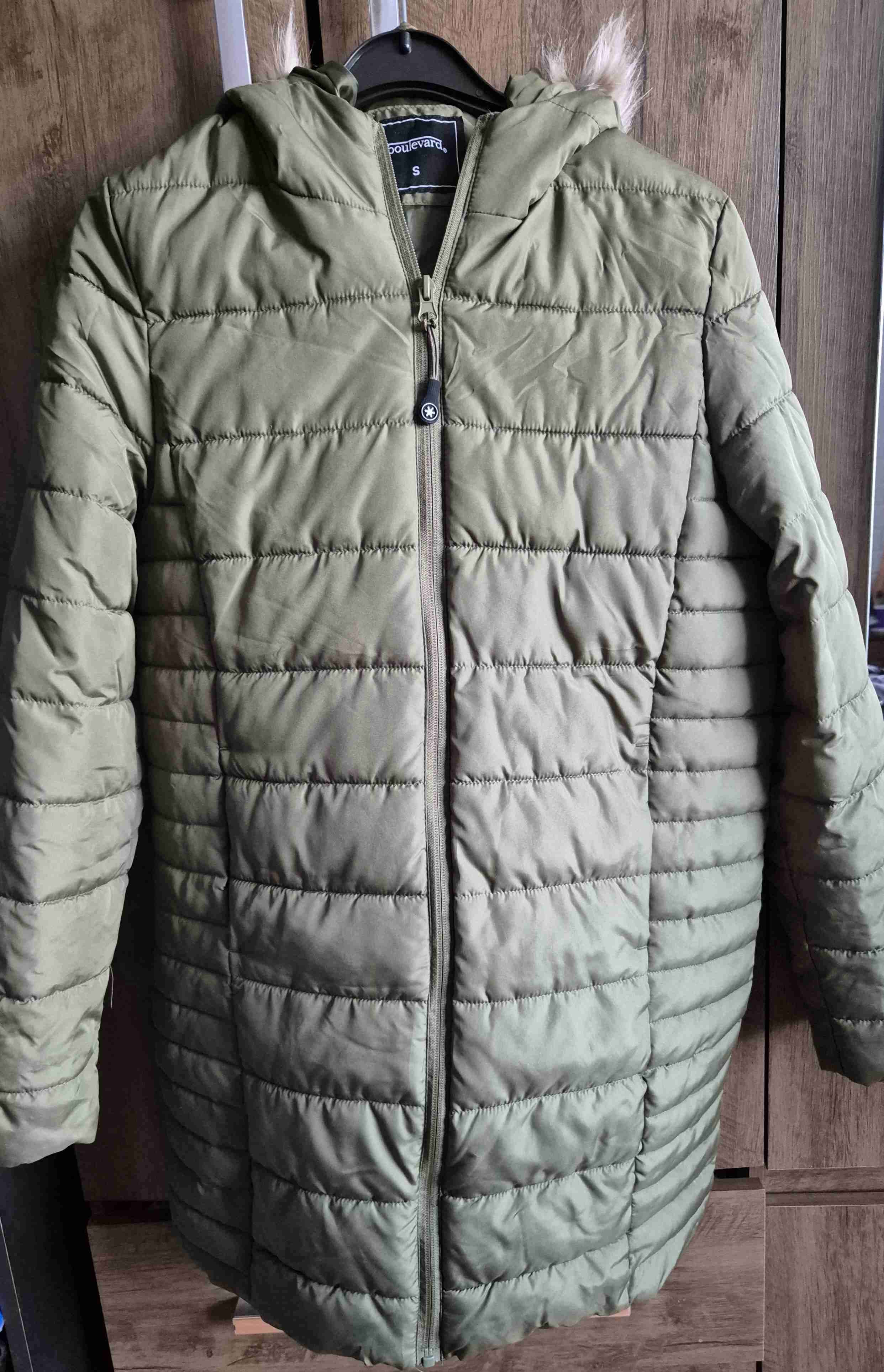 Parka verde olivo con capucha - miniatura 1