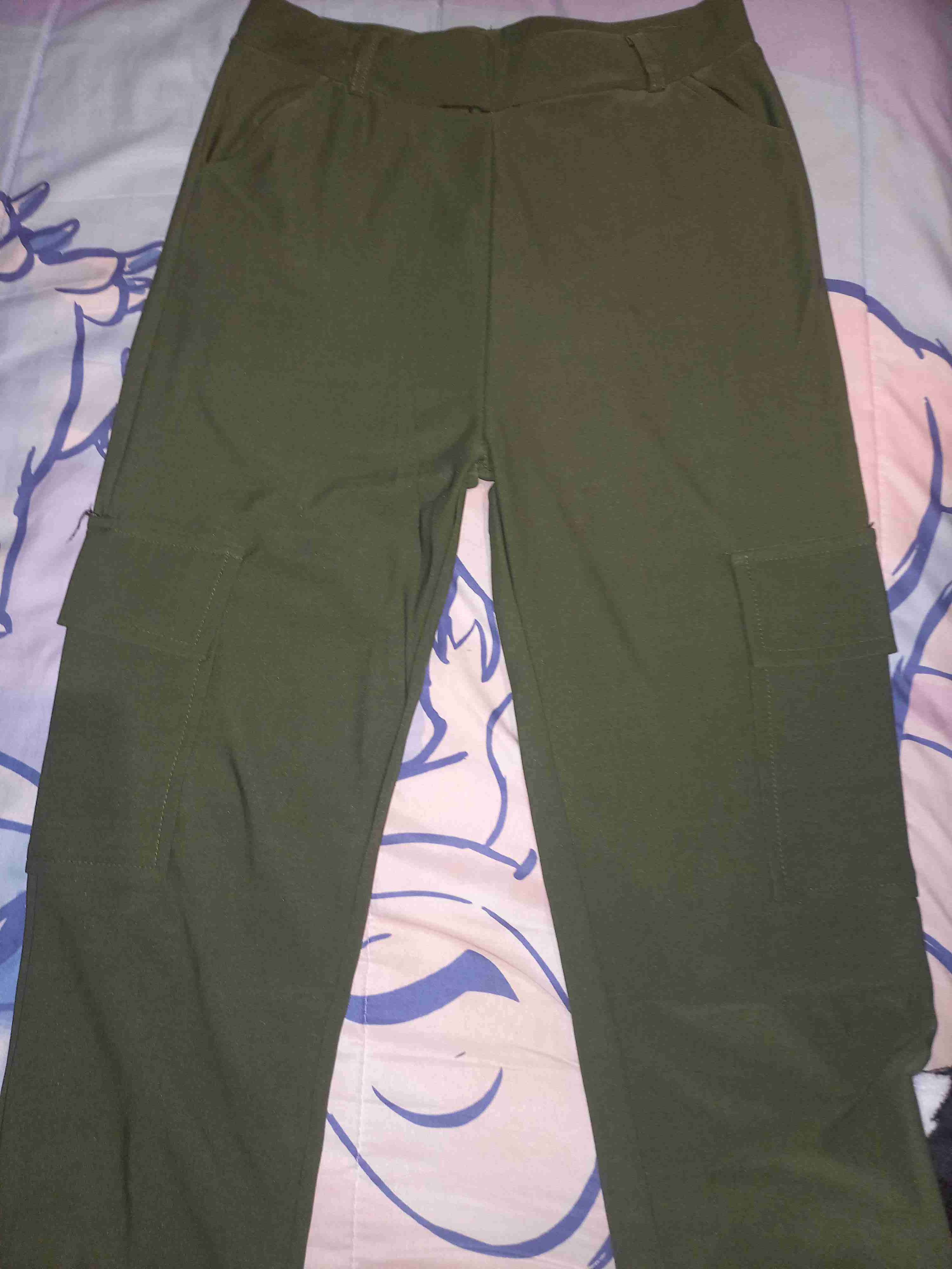 Pantalones cargo verdes - miniatura 1