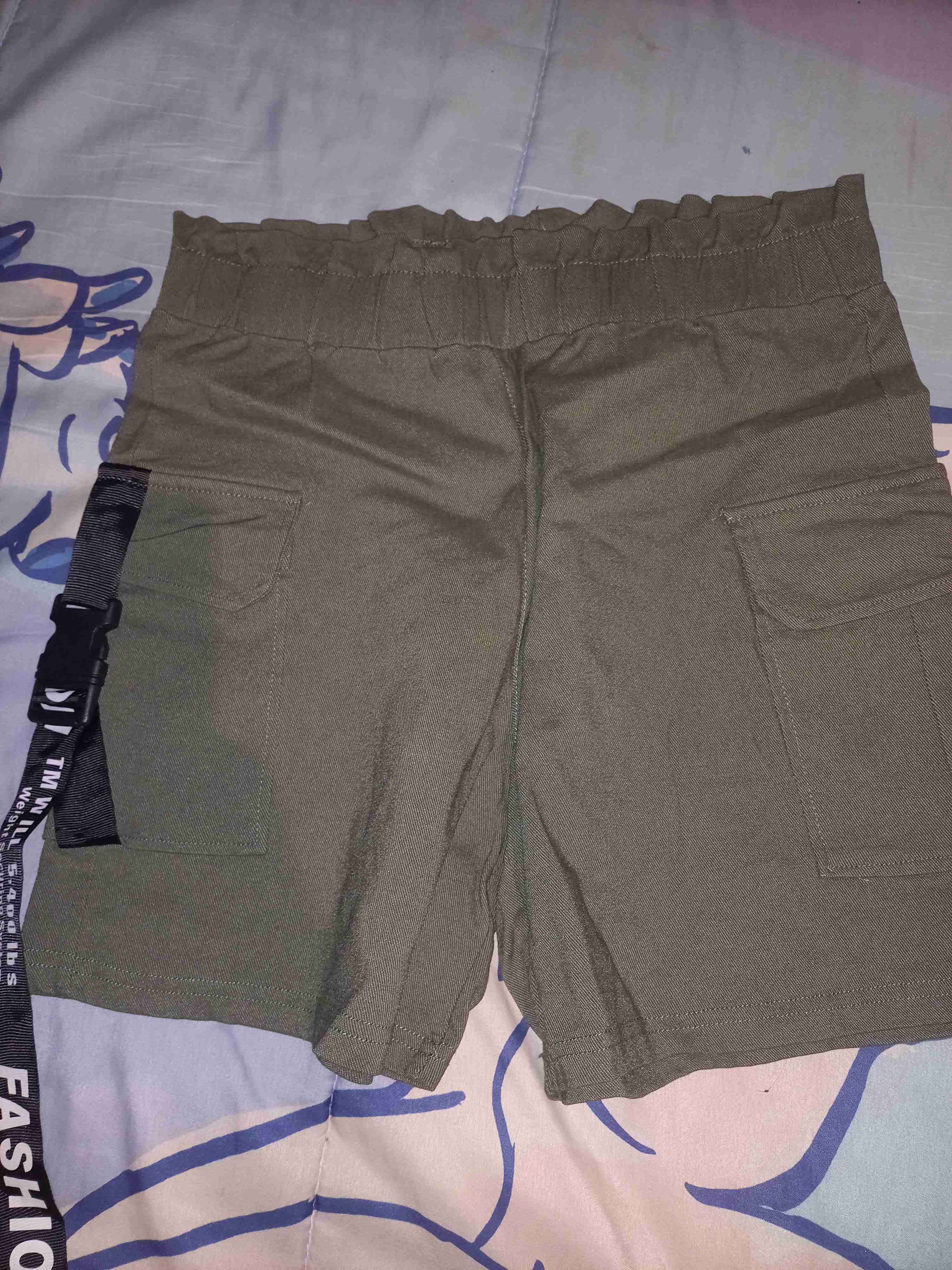 Shorts cargo verdes - miniatura 1