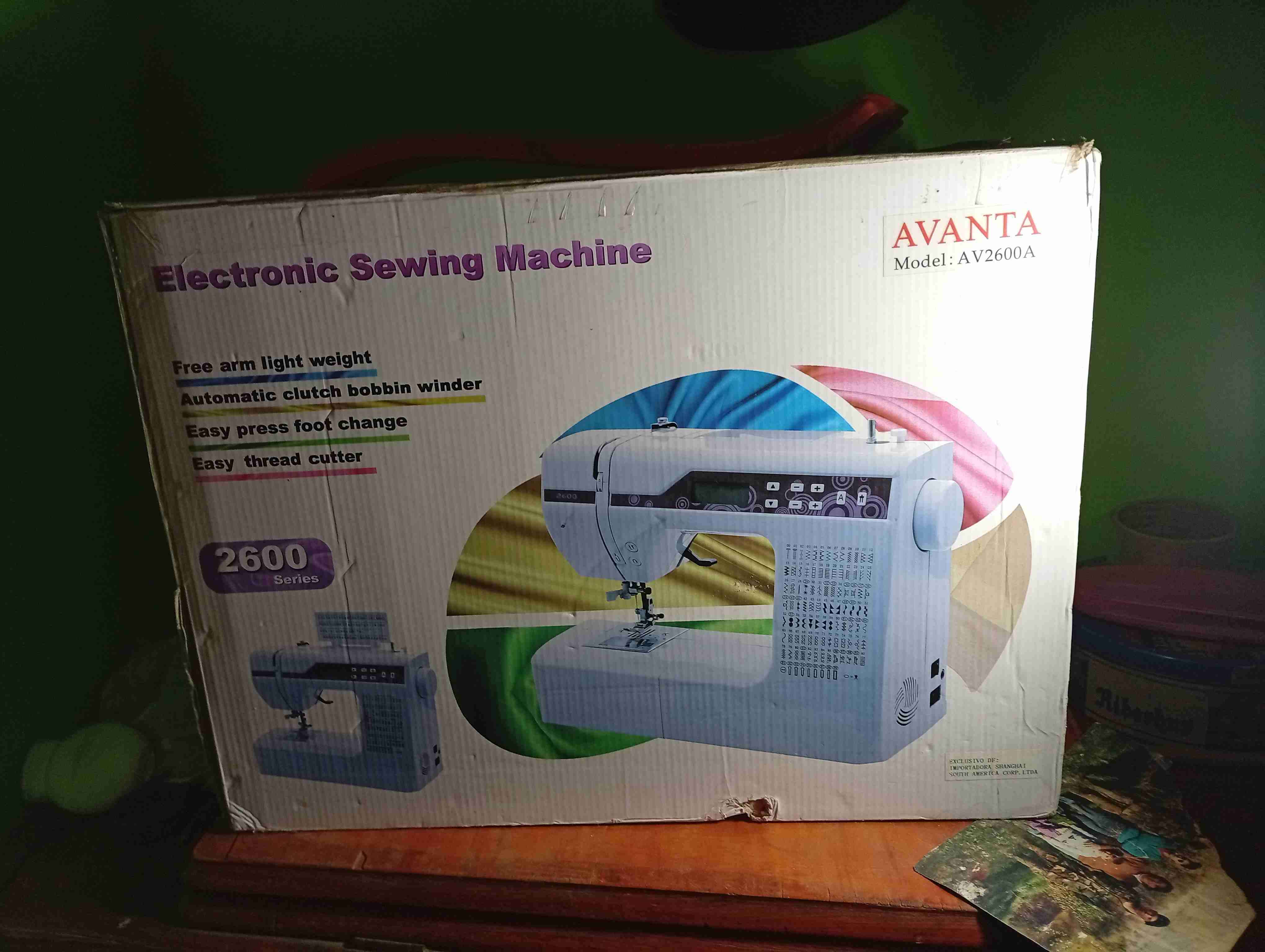 Máquina de coser electrónica Avanta - miniatura 2