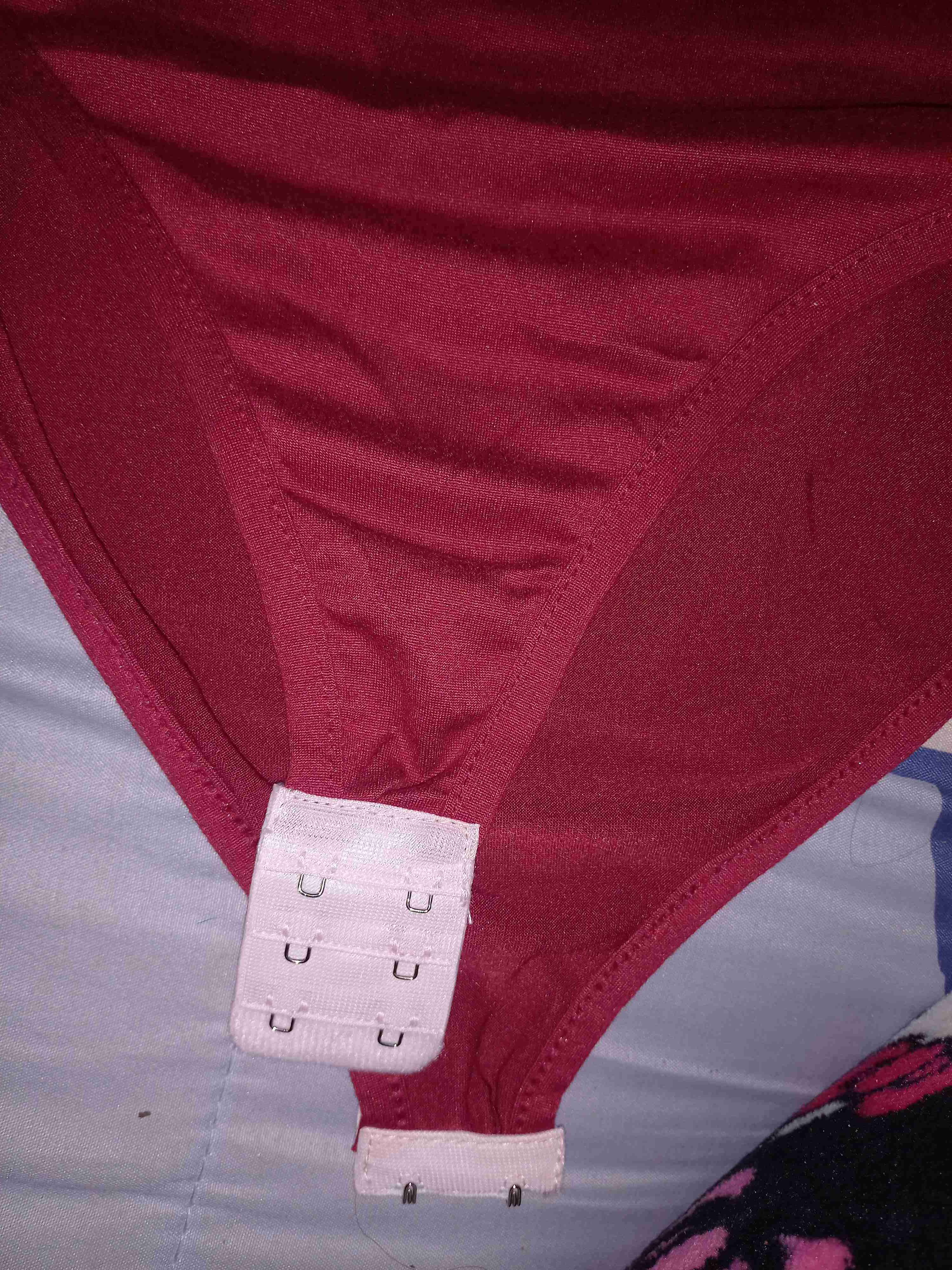 Body rojo con diseño de labios - miniatura 2