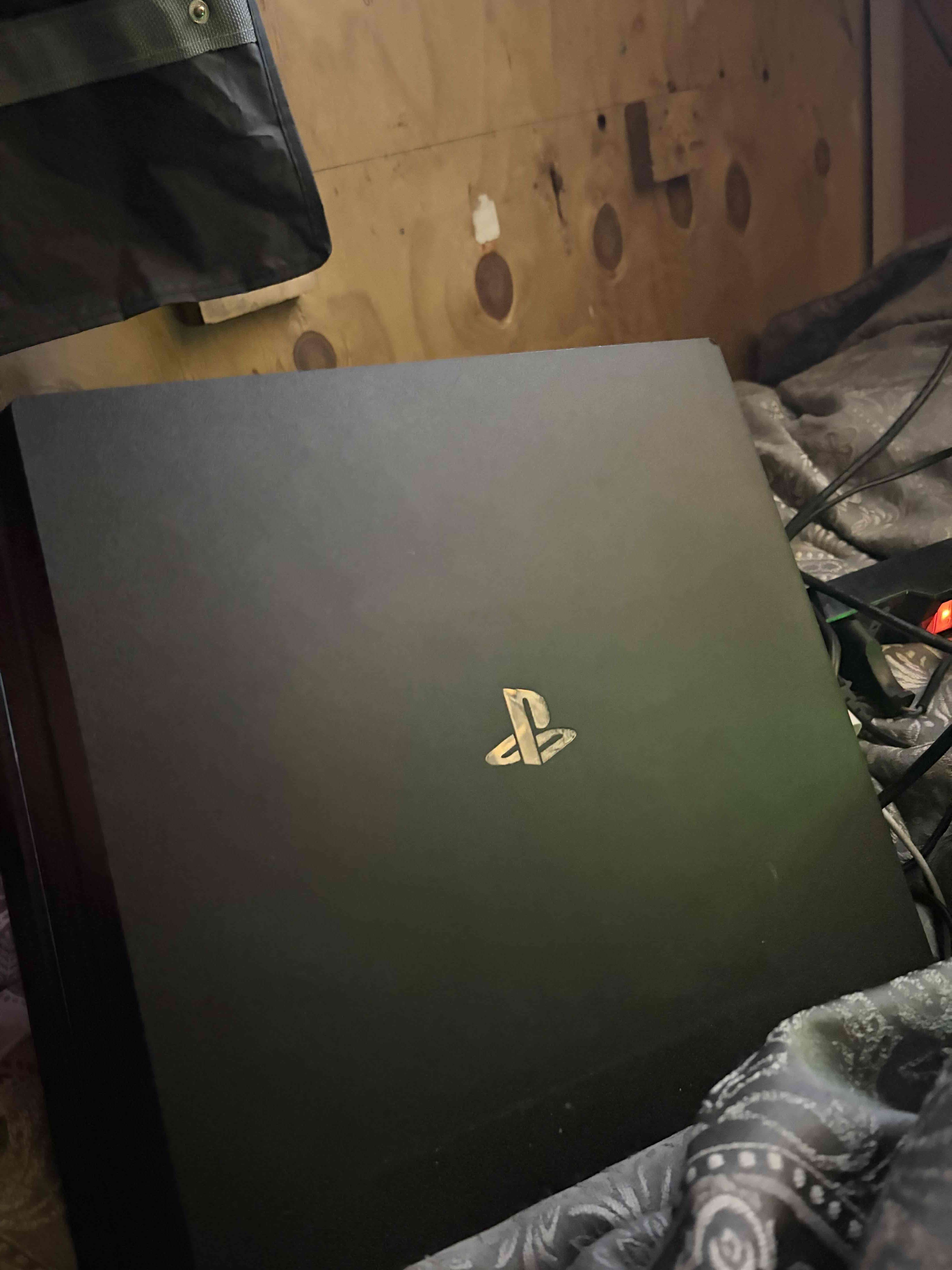 Consola PlayStation con control luminoso - miniatura 2