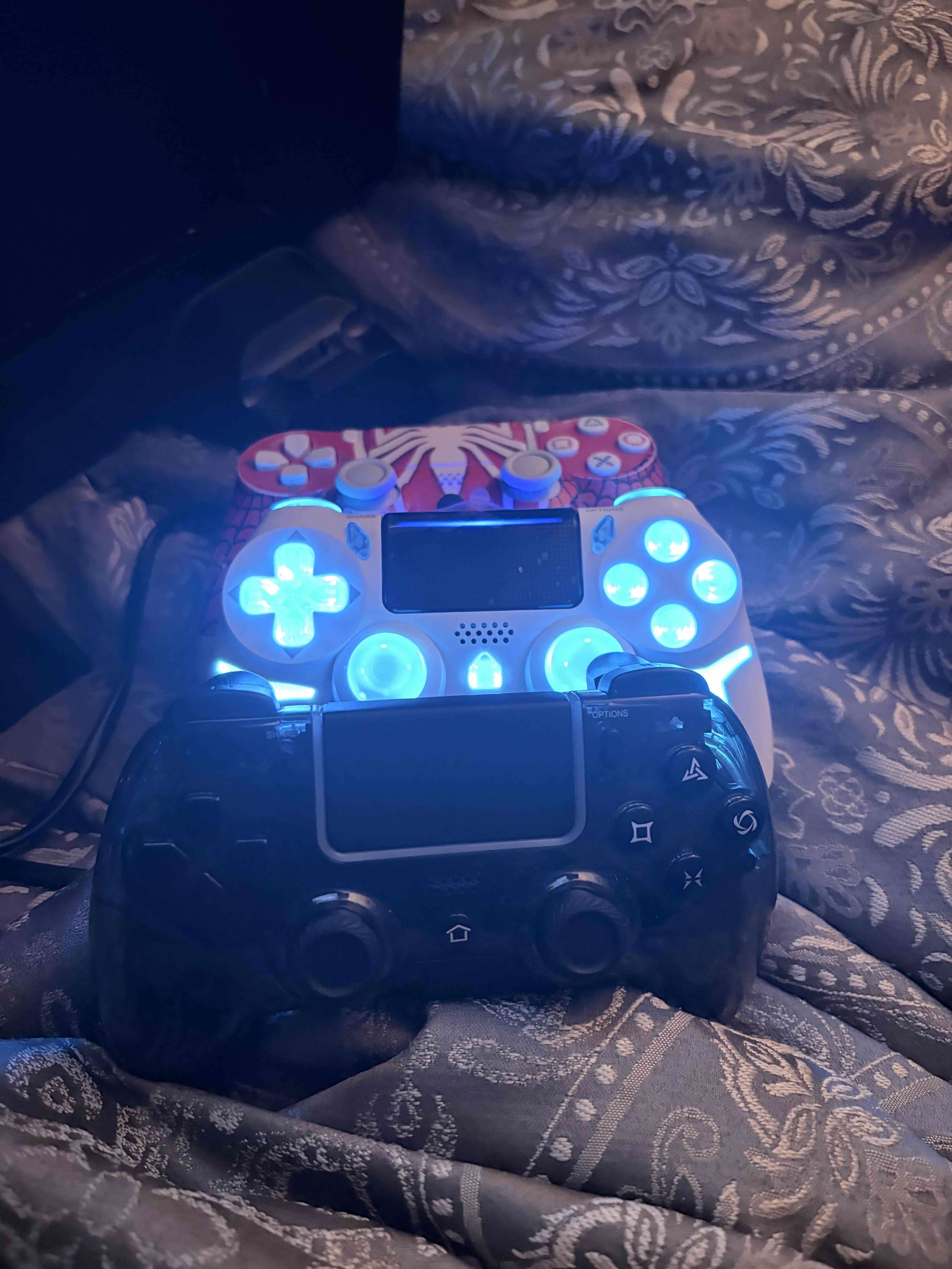 Consola PlayStation con control luminoso - miniatura 3