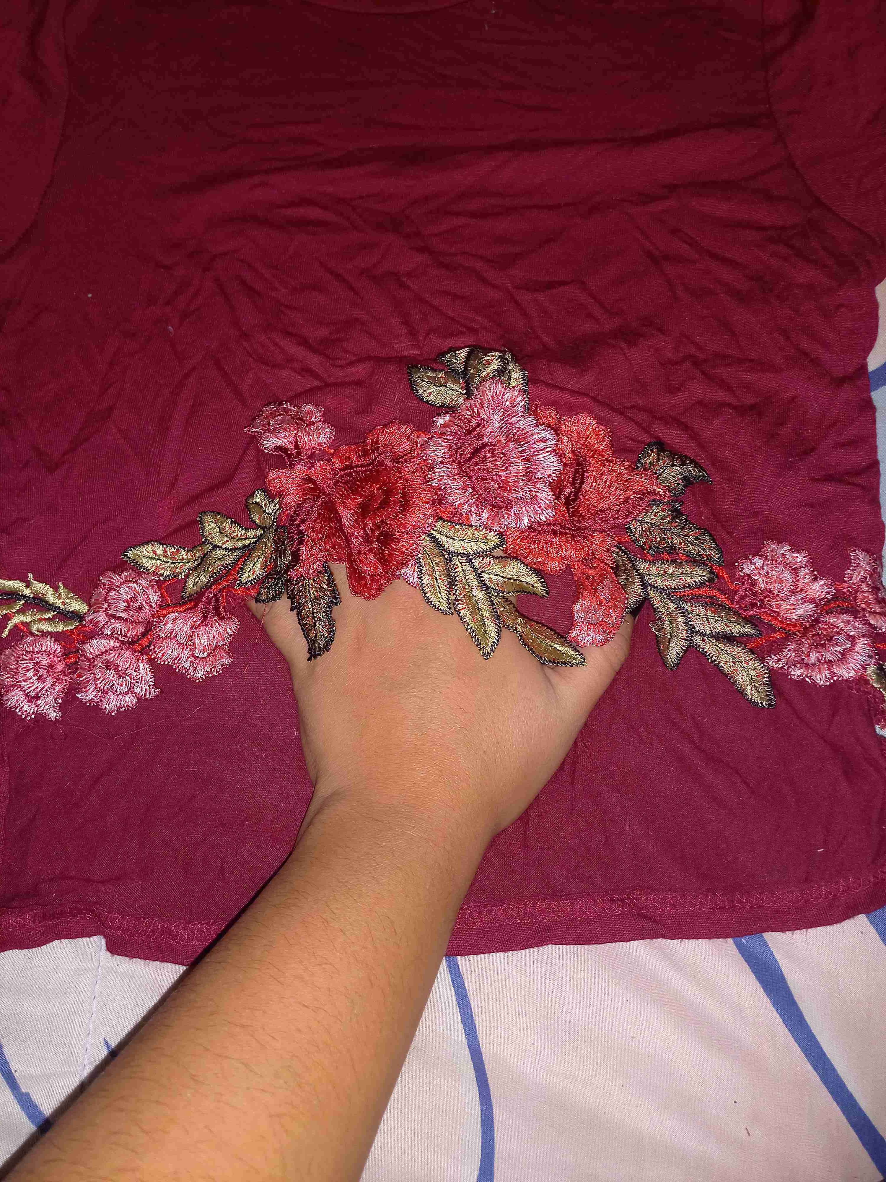 Polera manga corta bordada - miniatura 2