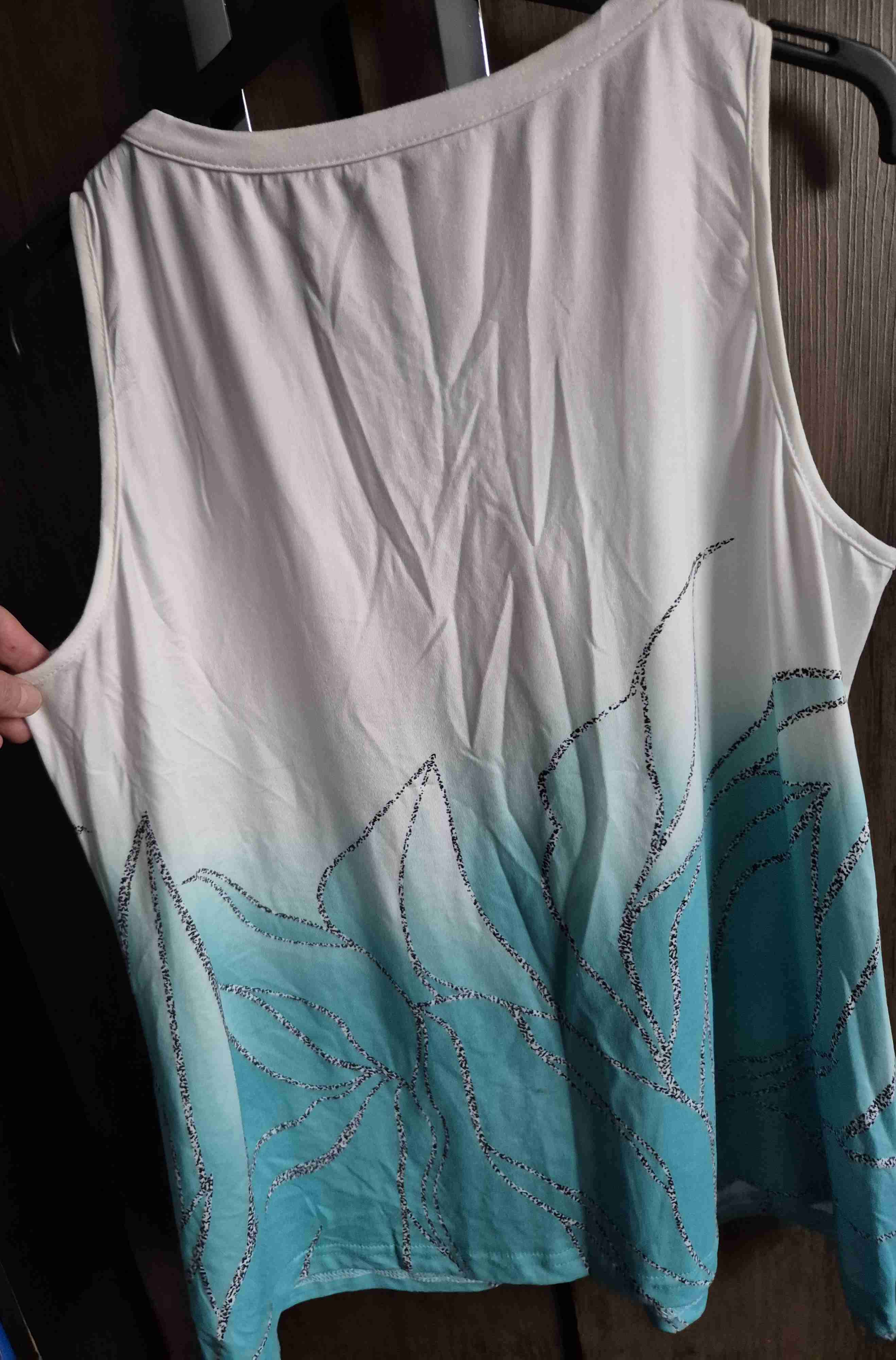 Polera sin mangas blanca y verde - miniatura 2