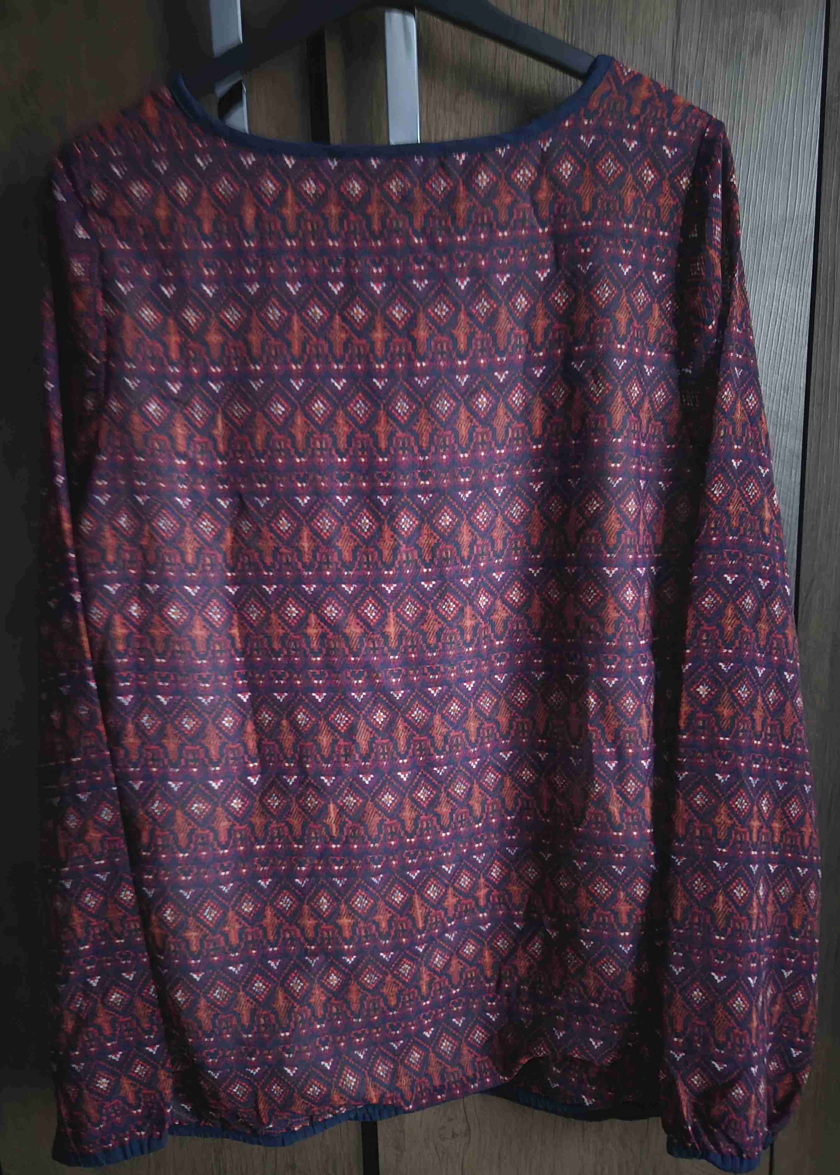 Blusa Gasa estampada manga larga