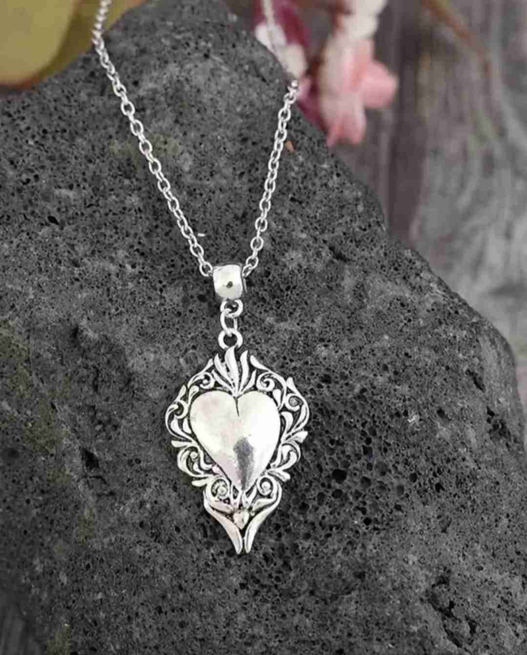collar con colgante de corazón - miniatura 2