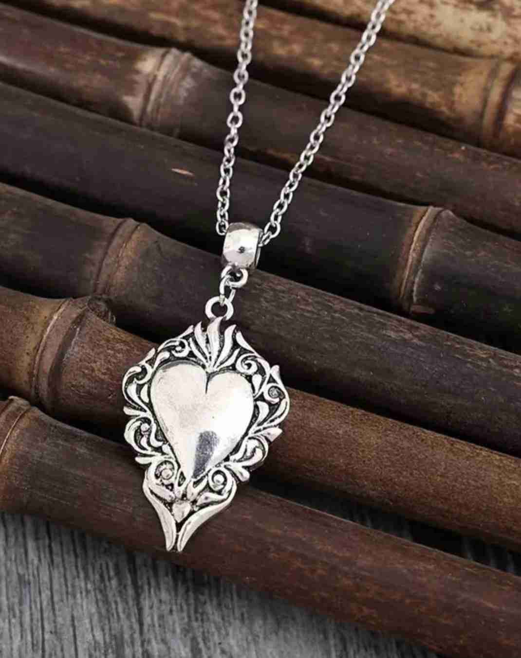 collar con colgante de corazón - miniatura 5