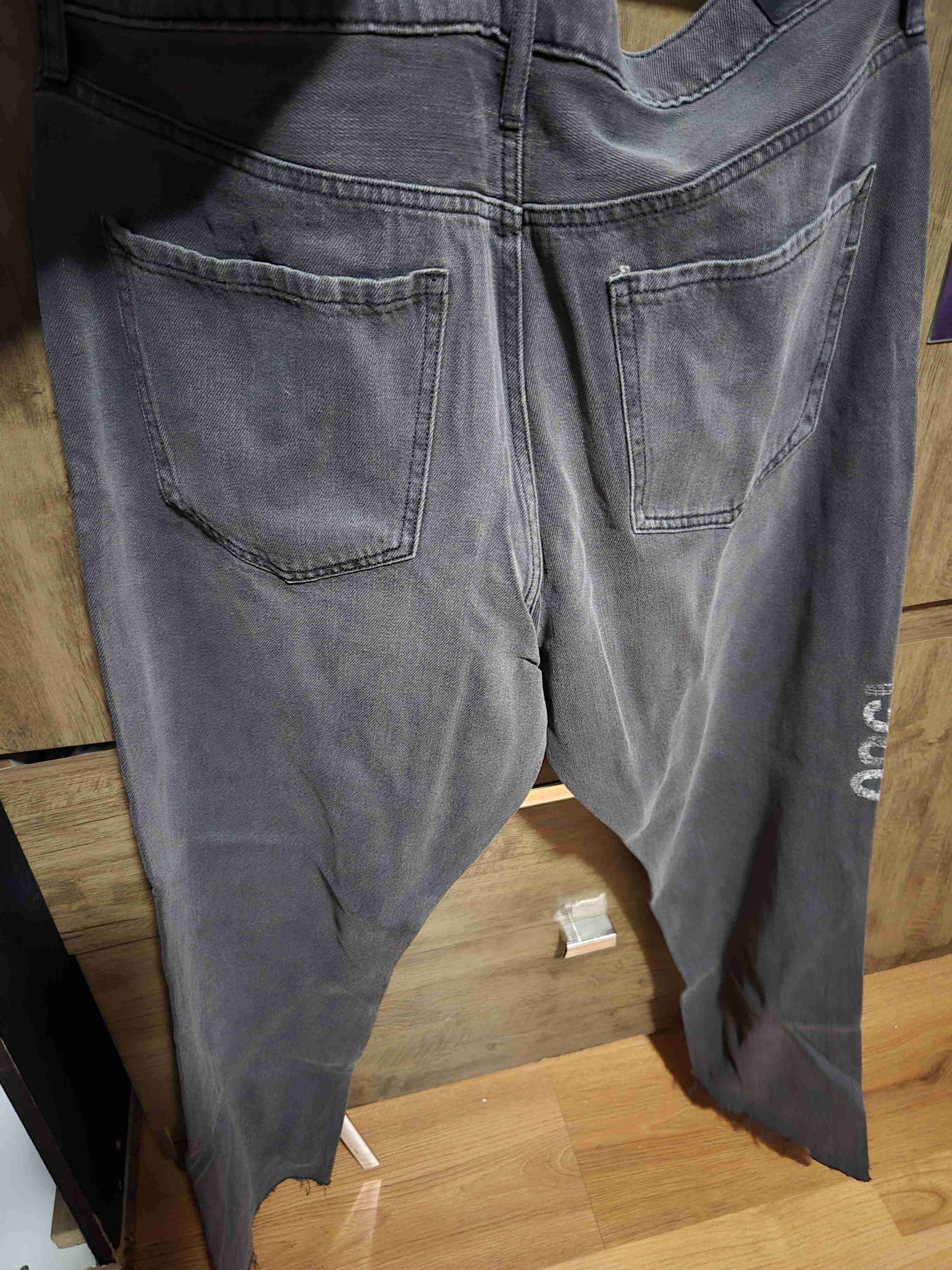 Jeans grises estilo casual - miniatura 2