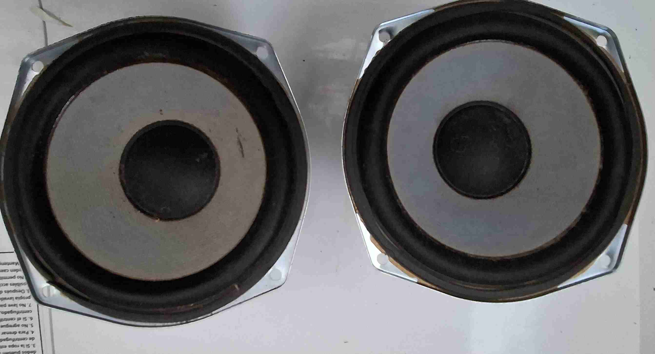 Parlantes Sony - miniatura 1