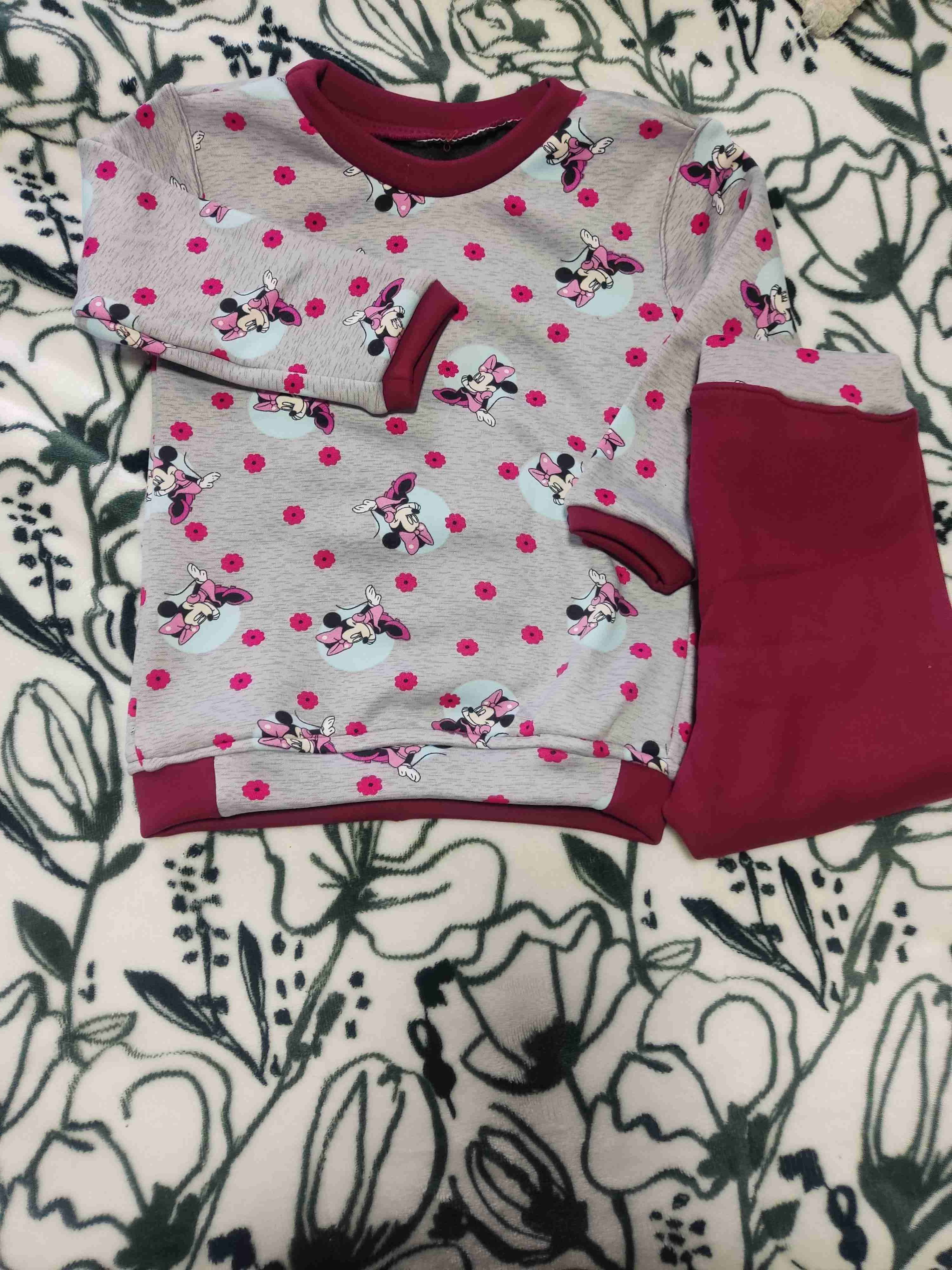 Pijama infantil con estampado de Minnie - miniatura 1