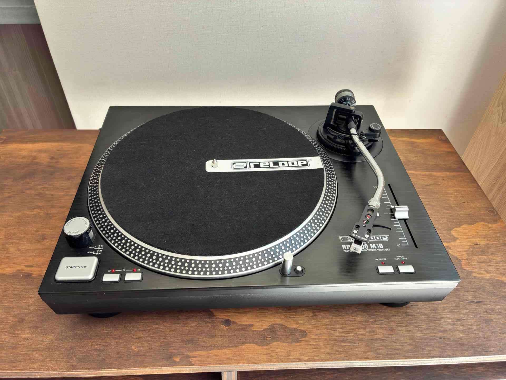 Reloop RP-4000 M3D en estado impecable - miniatura 1