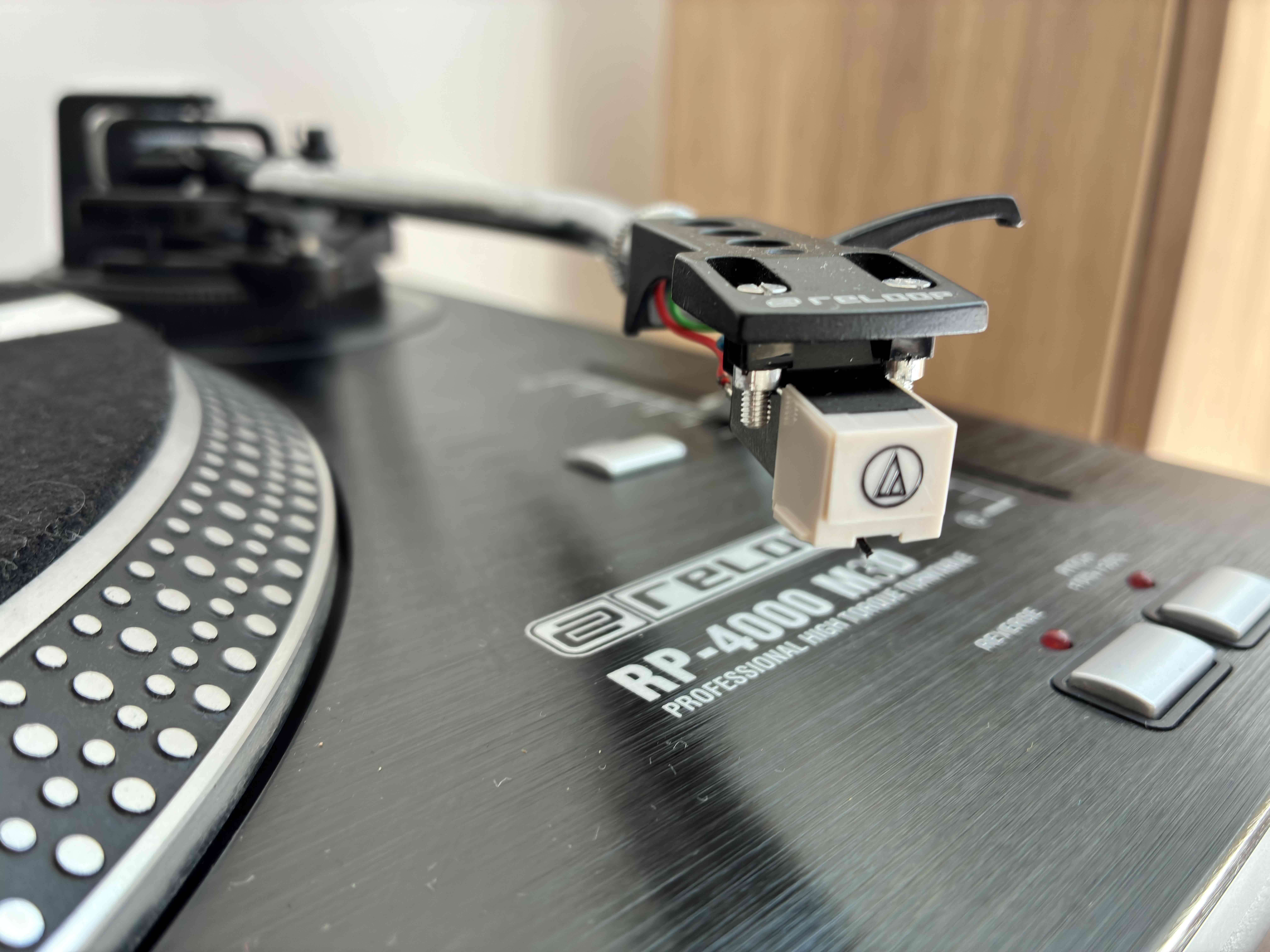 Reloop RP-4000 M3D en estado impecable - miniatura 3