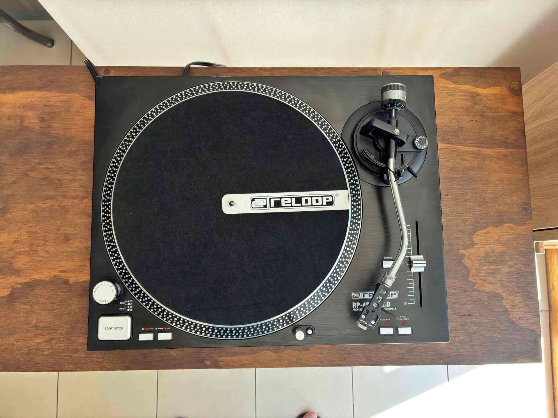 Reloop RP-4000 M3D en estado impecable - miniatura 4