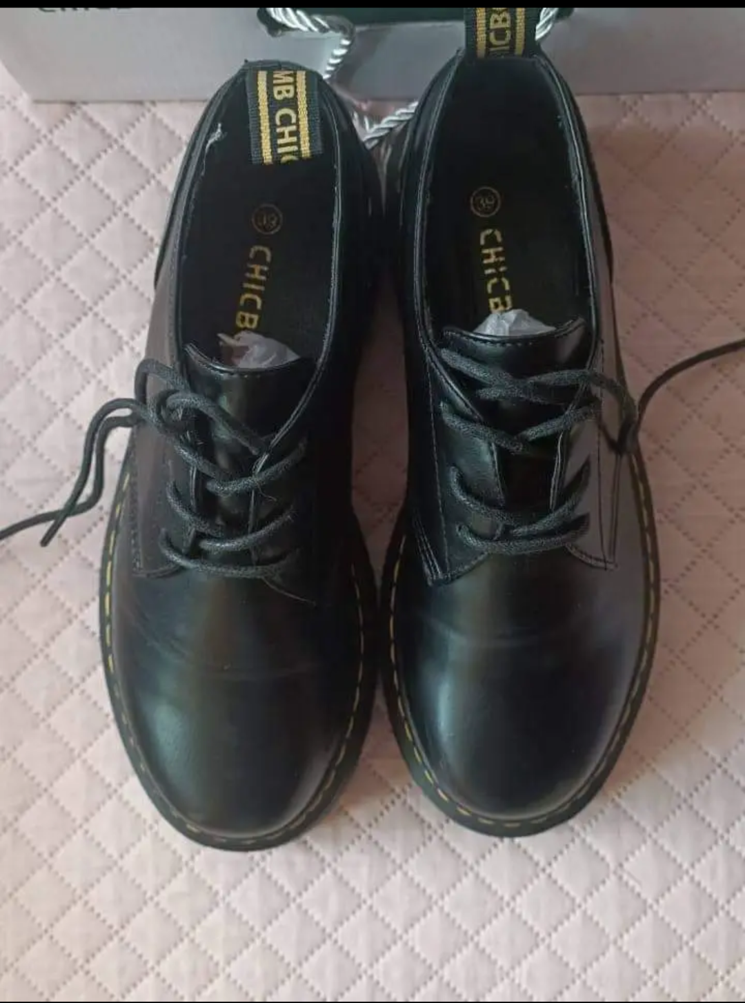 Zapatos negros estilo Oxford - miniatura 1