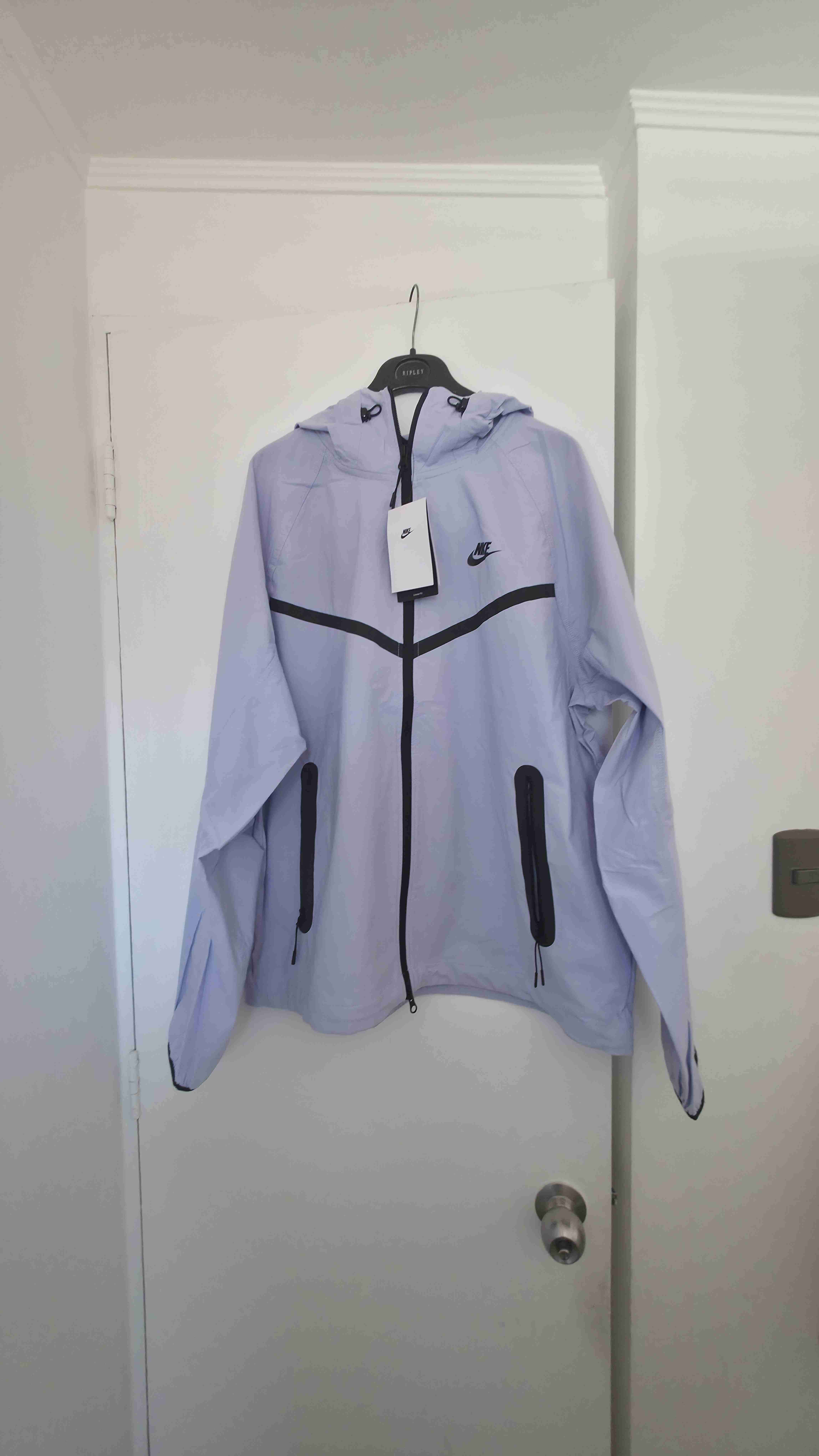 Chaqueta  Nike Tech Woven lavanda Hombre - miniatura 5