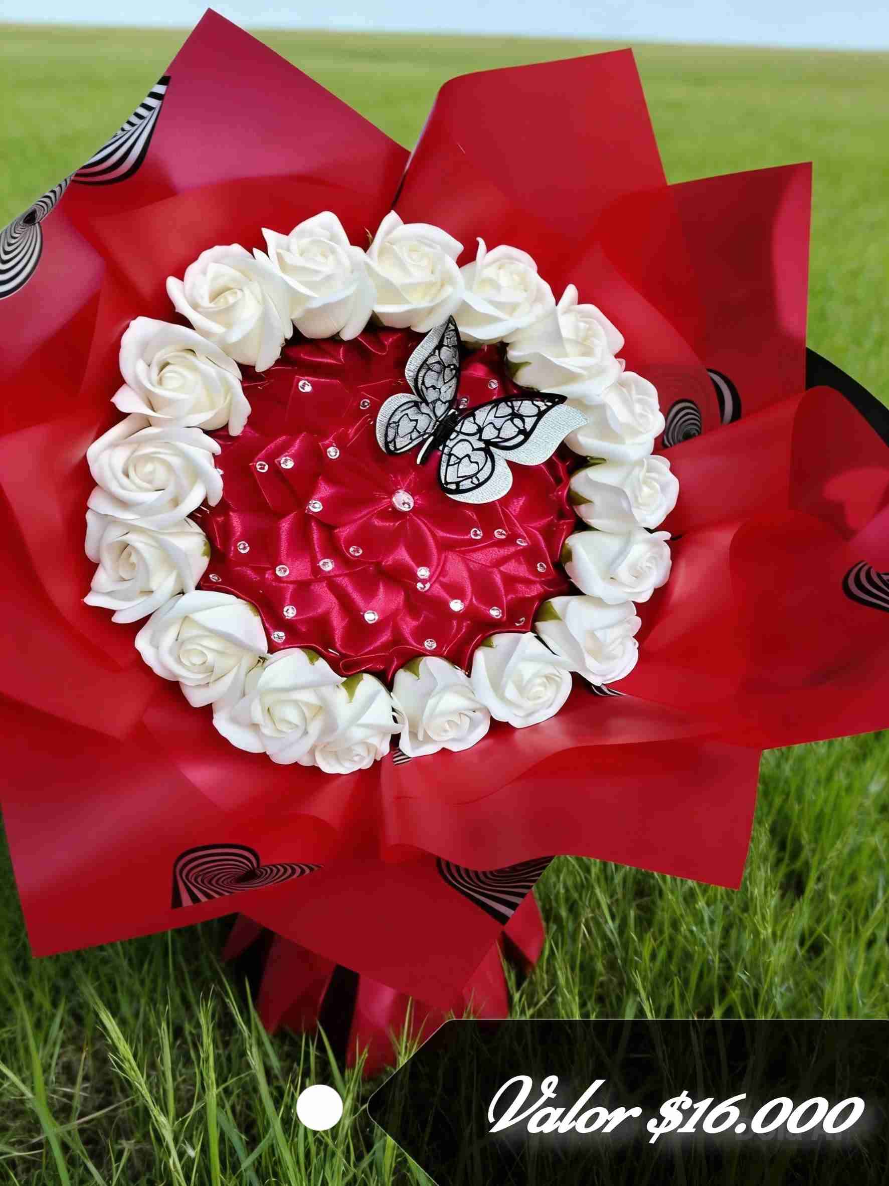 Ramo de rosas artificiales