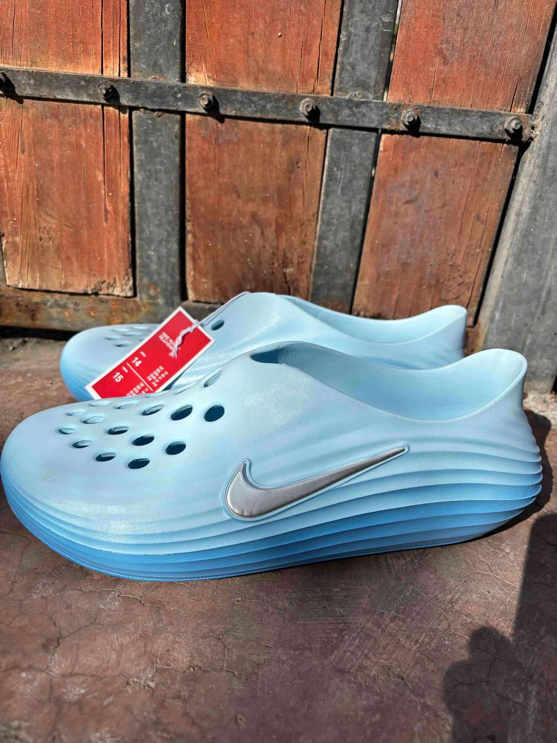Nike ReactX Rejuven8 deportivos celestes - miniatura 1