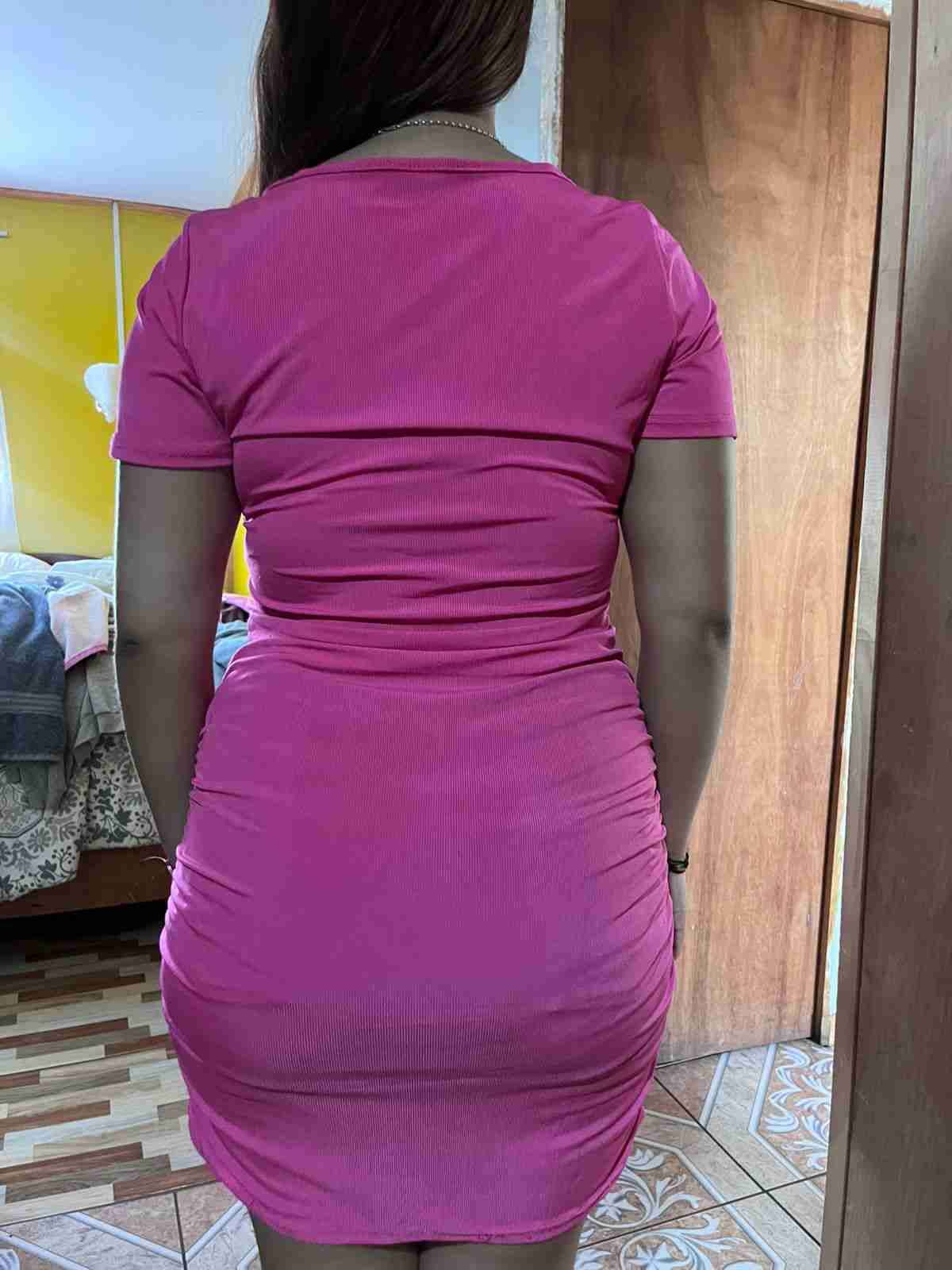 vestido rosa con ajuste - miniatura 2