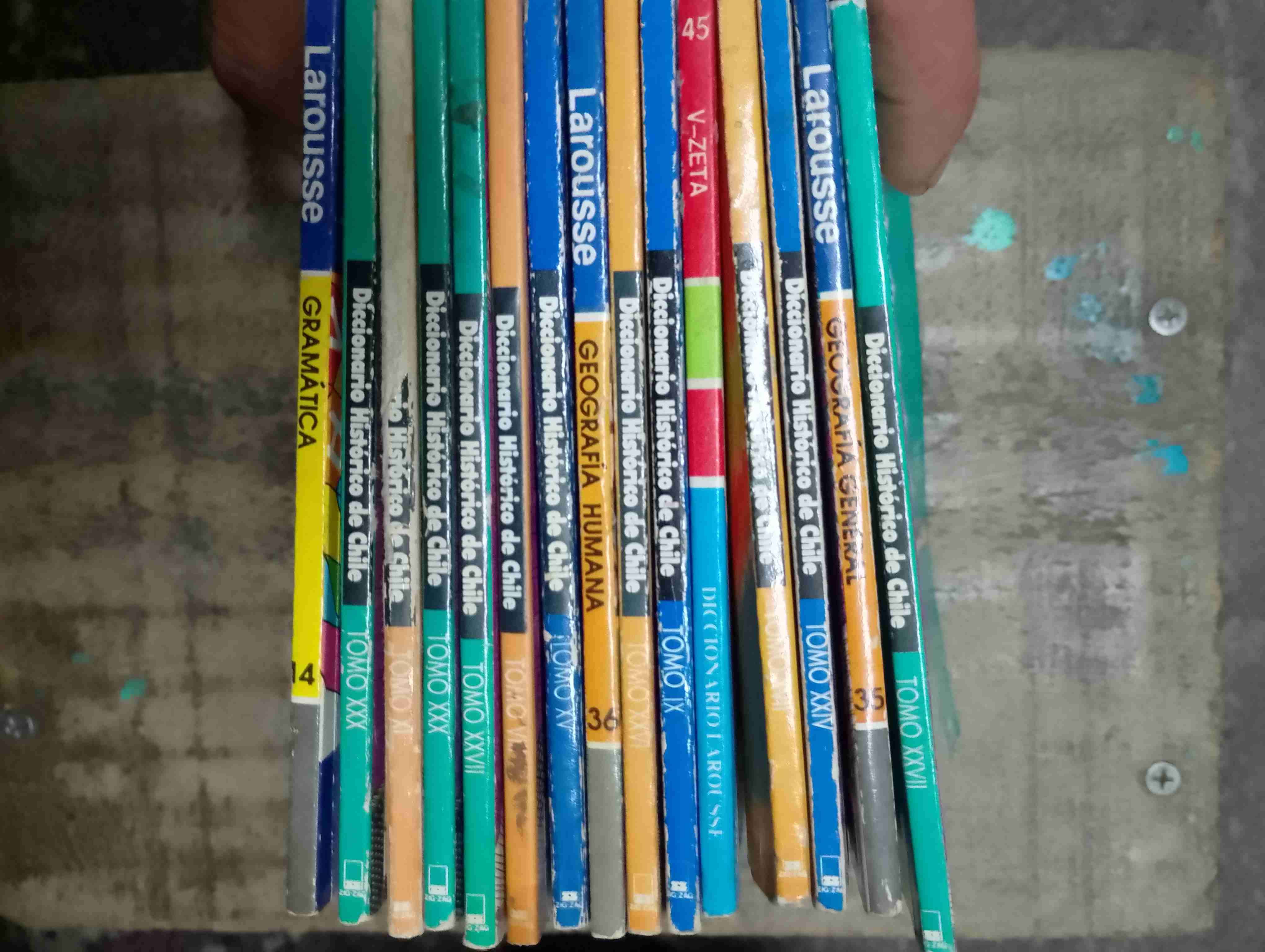 Colección de libros Larousse - miniatura 1