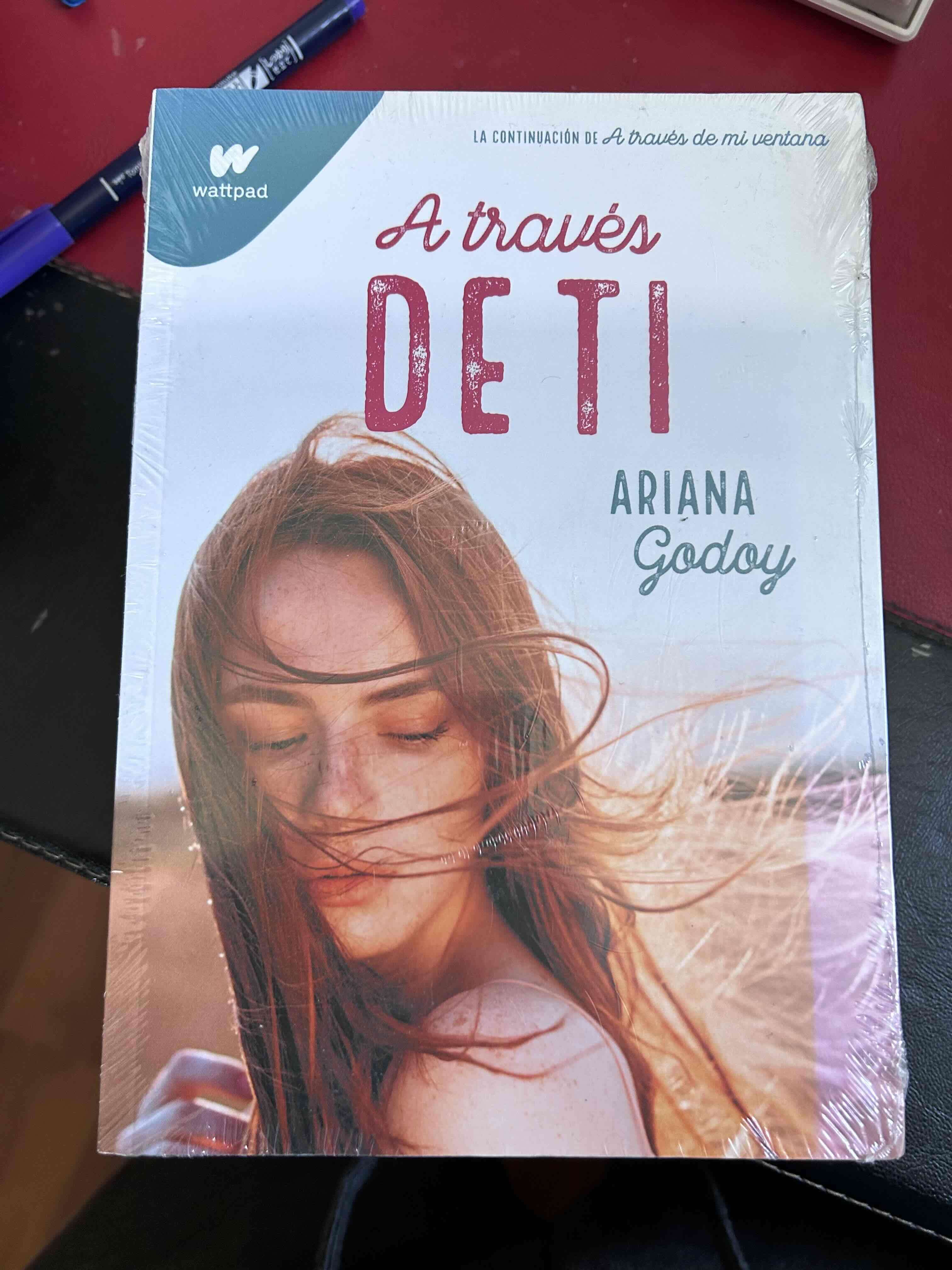 Libro 'A través de ti' sellado
