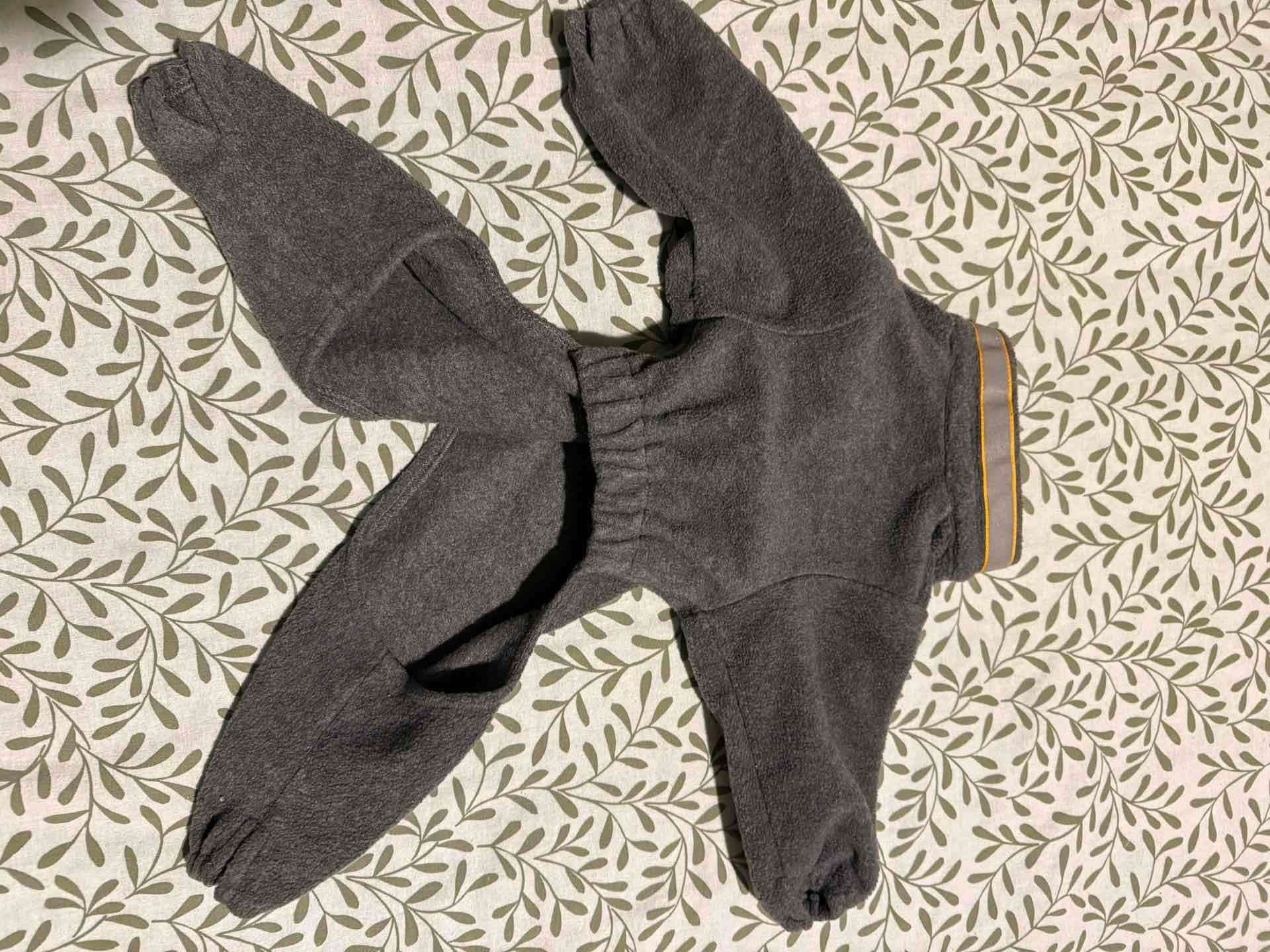 Chaqueta gris para perro Muttluks - miniatura 2