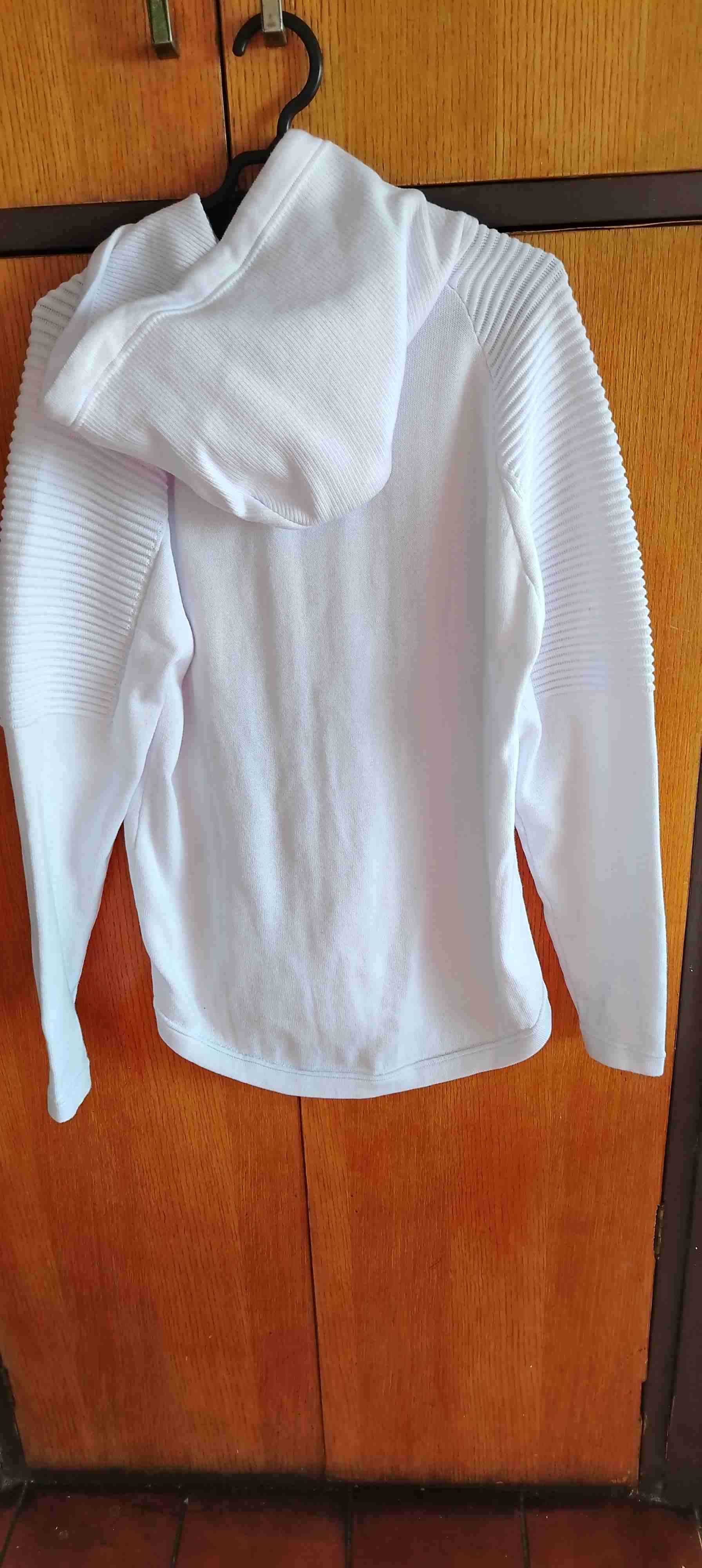Polerón blanco con capucha - miniatura 2