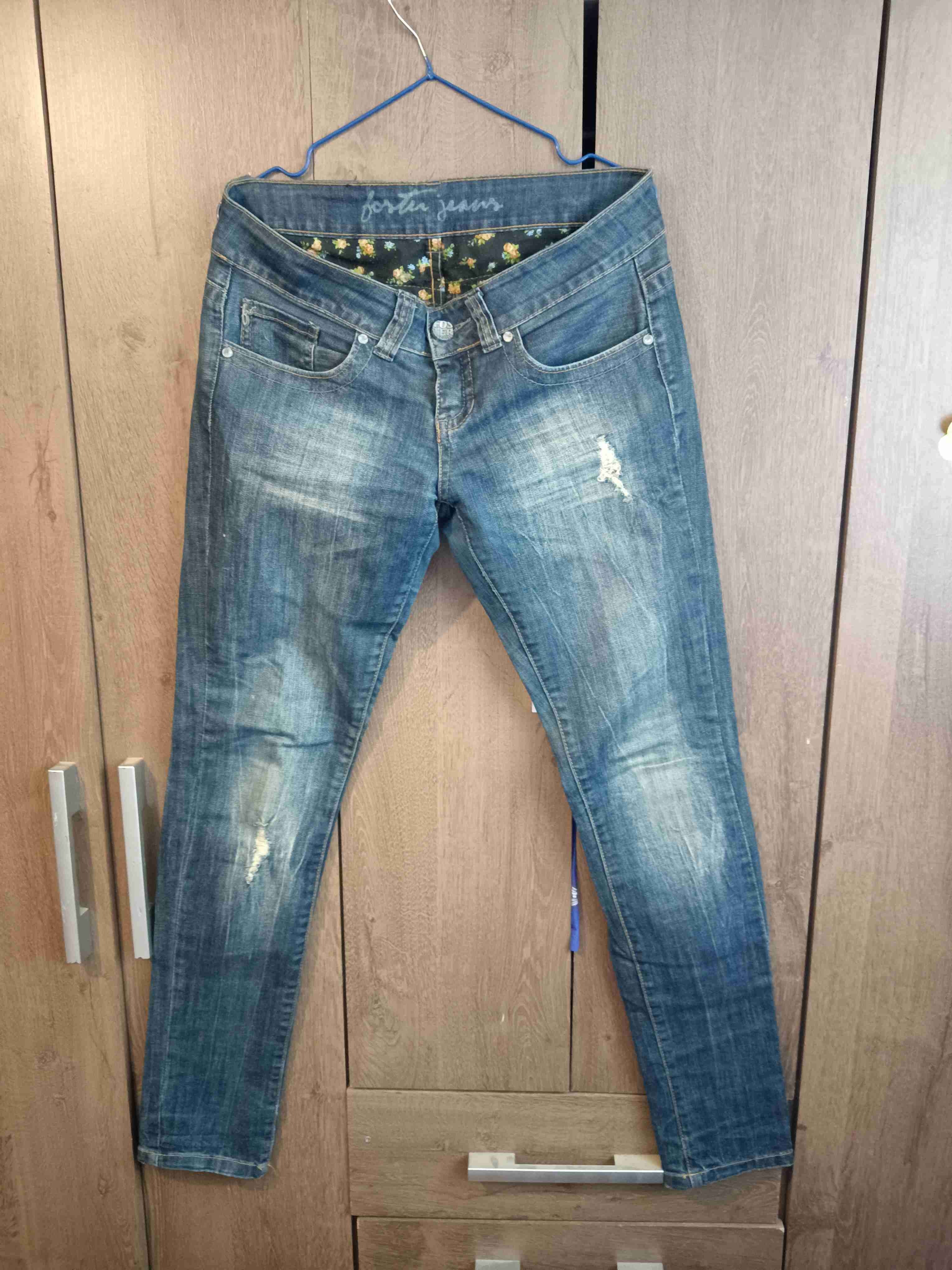Jeans desgastados azul clásicos - miniatura 1