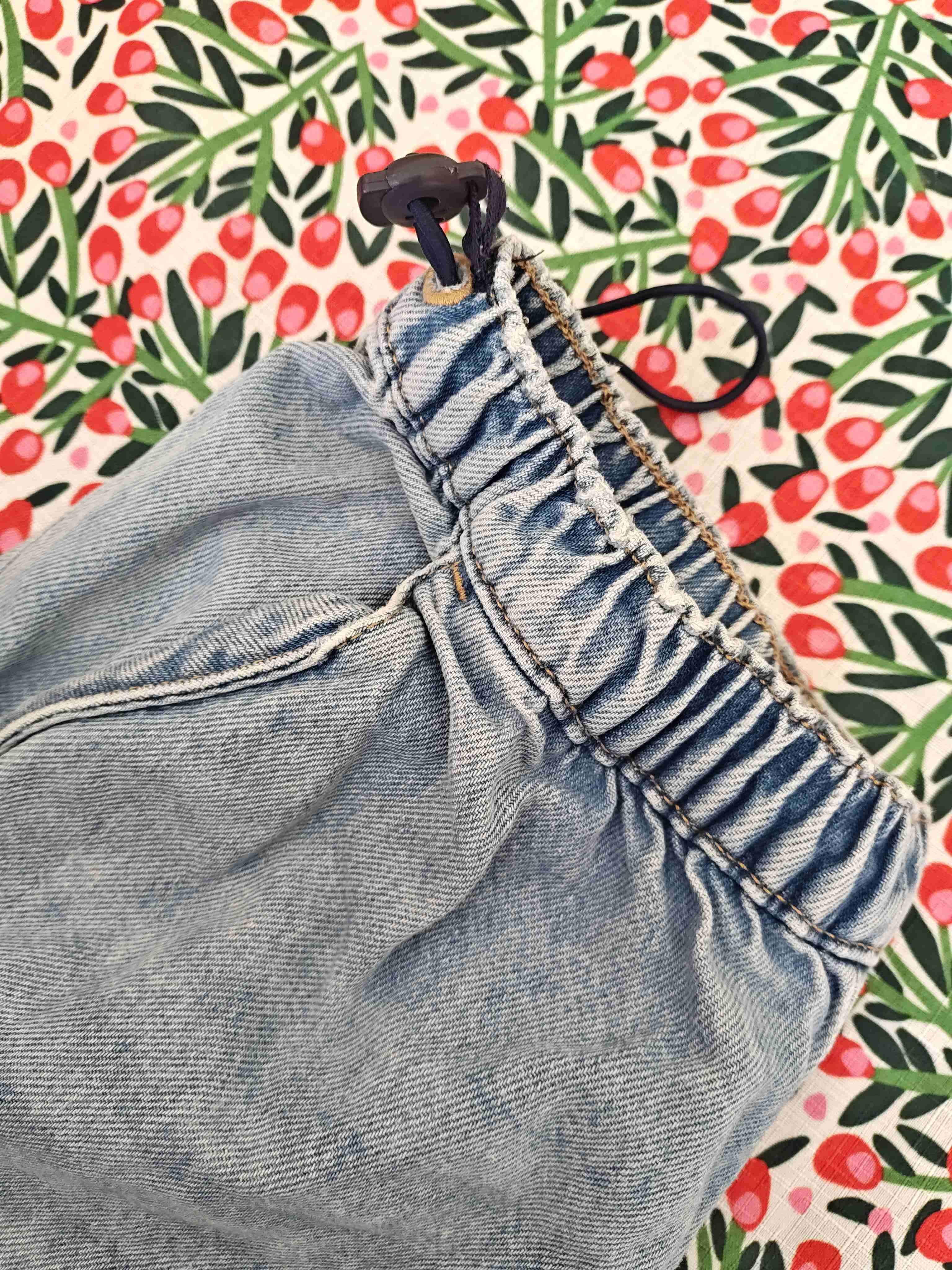 Jeans sueltos celestes (Talla 11/12) - miniatura 2