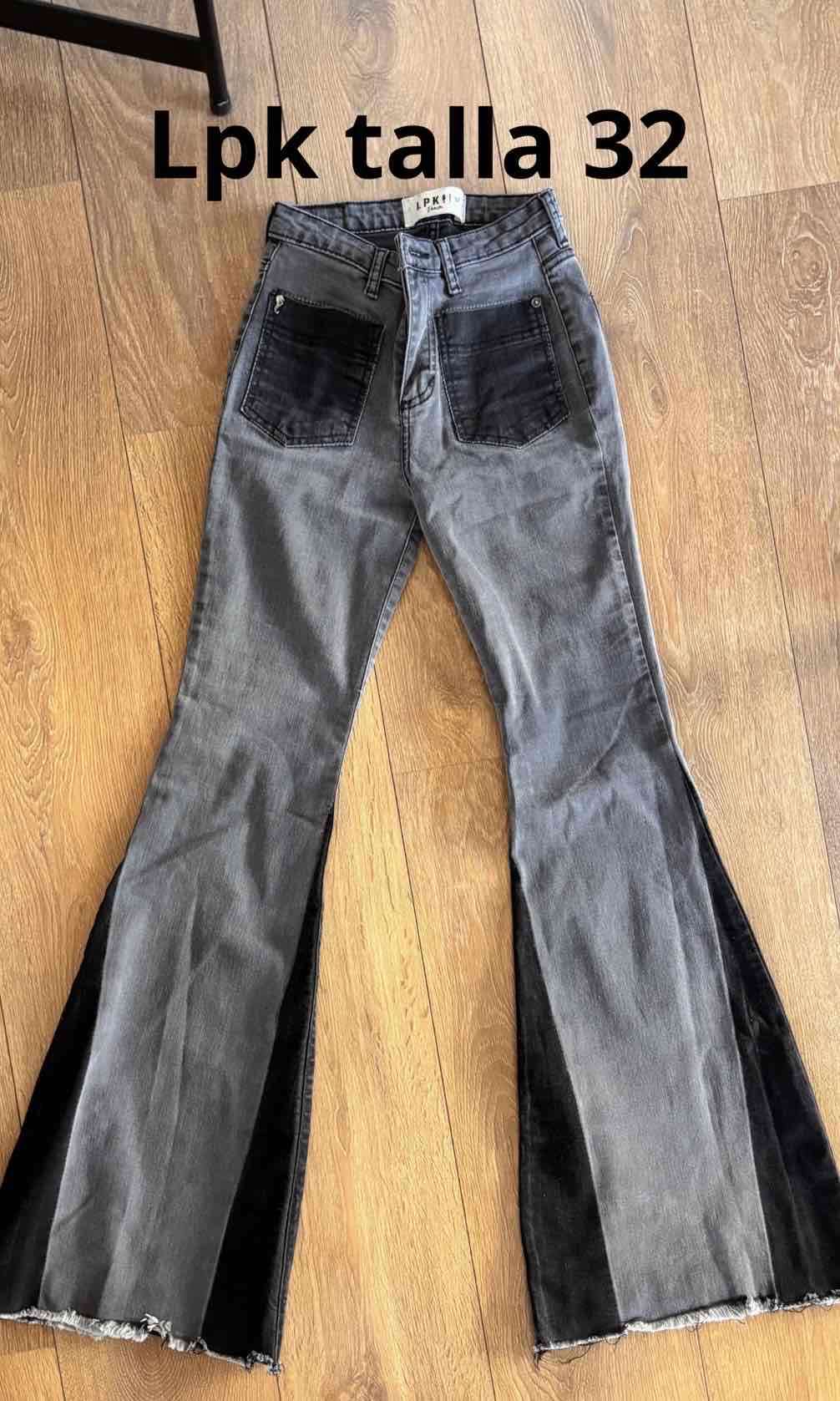 Jeans acampanados LPK gris  32