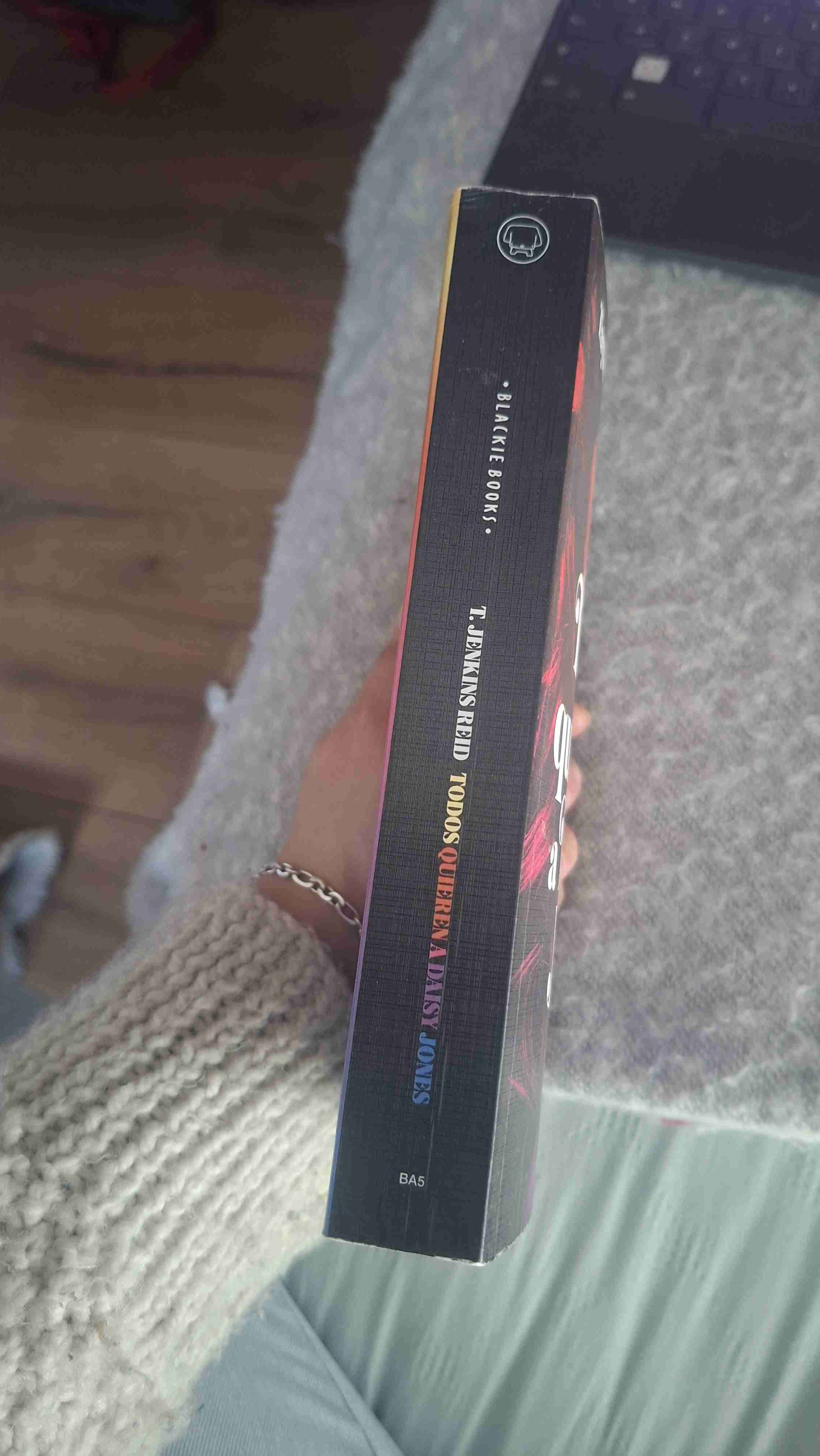 Libro 'Todos quieren a Daisy Jones' - miniatura 2