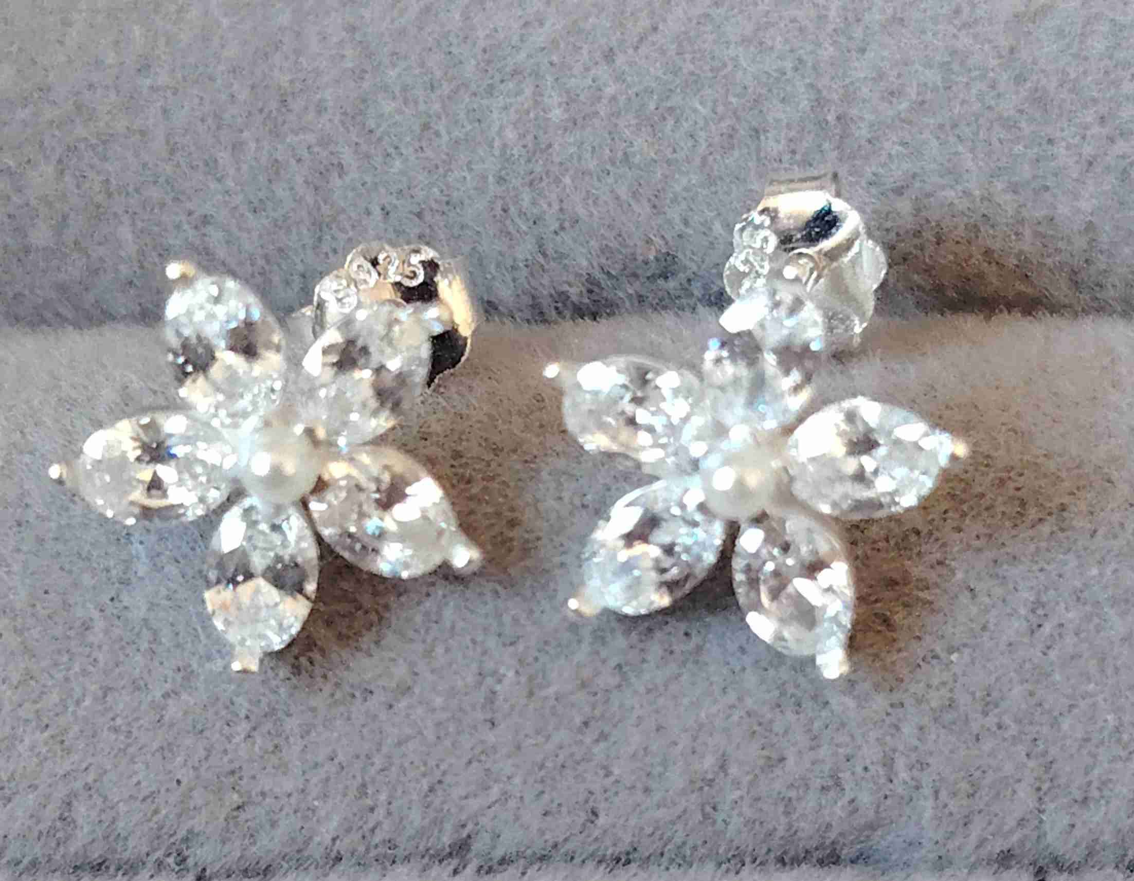 Aros de flor brillantes