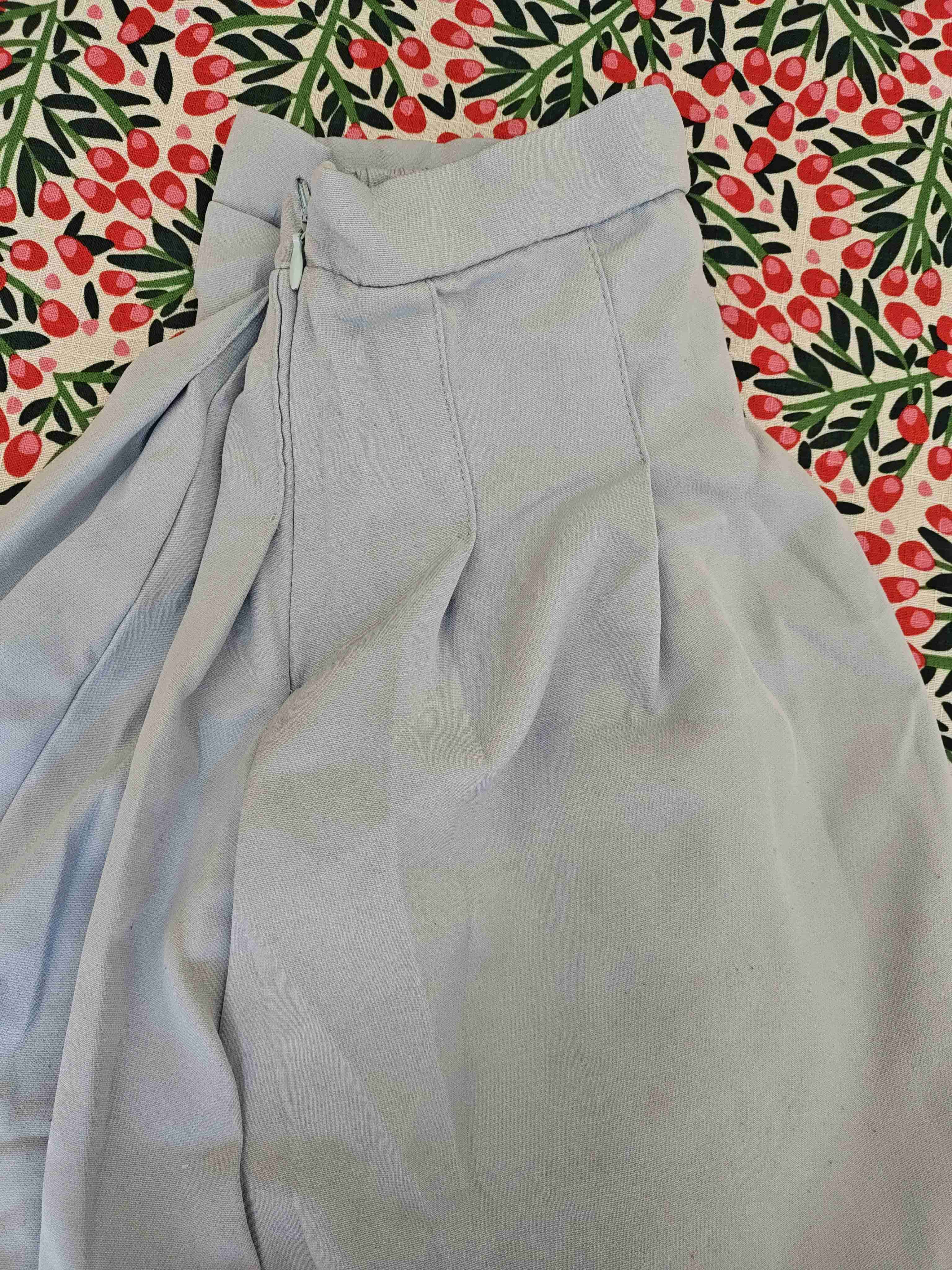 Falda plisada color azul claro (talla 11/12) - miniatura 3