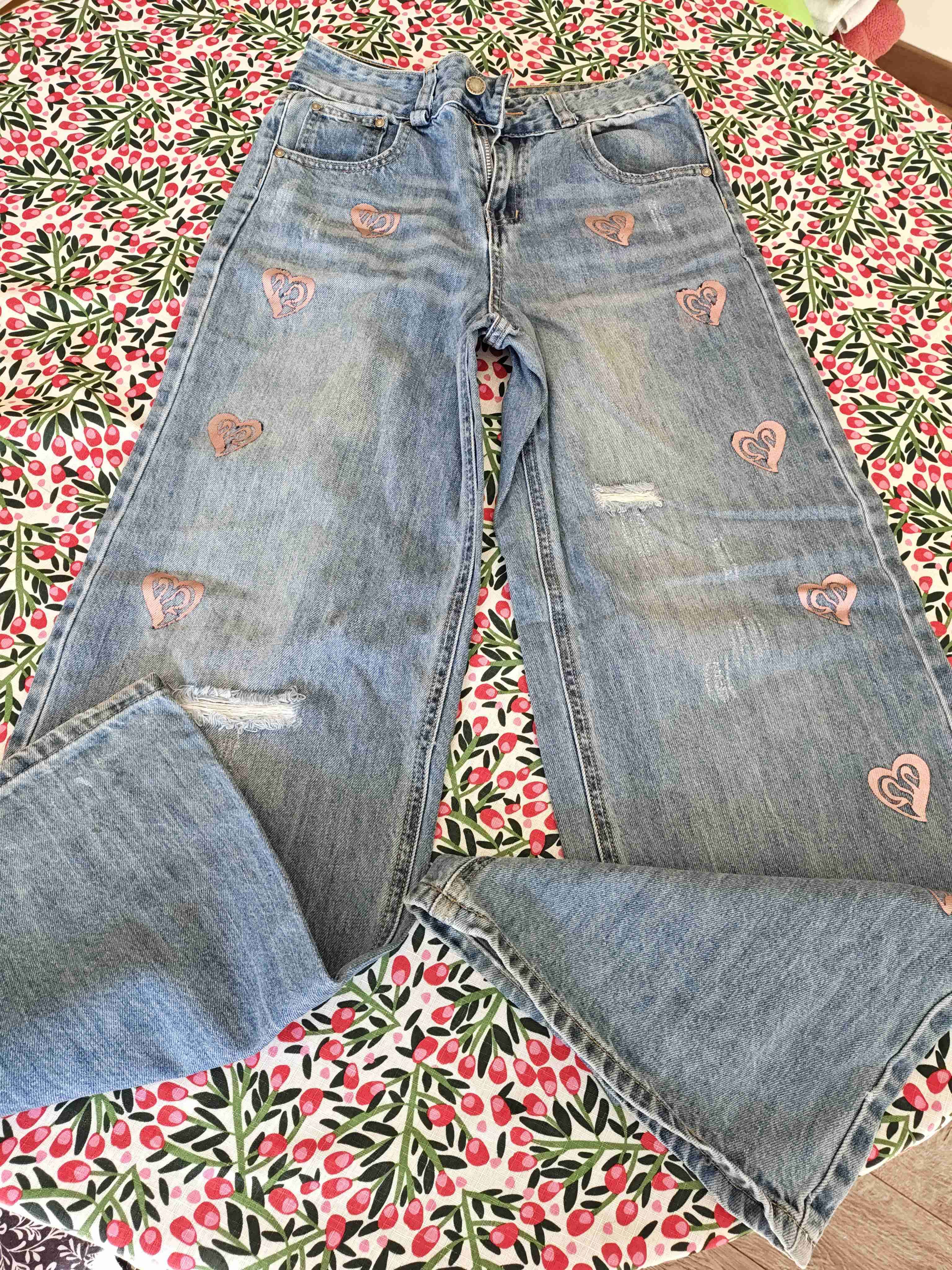 Jeans bordados con corazones (Talla 16) - miniatura 2