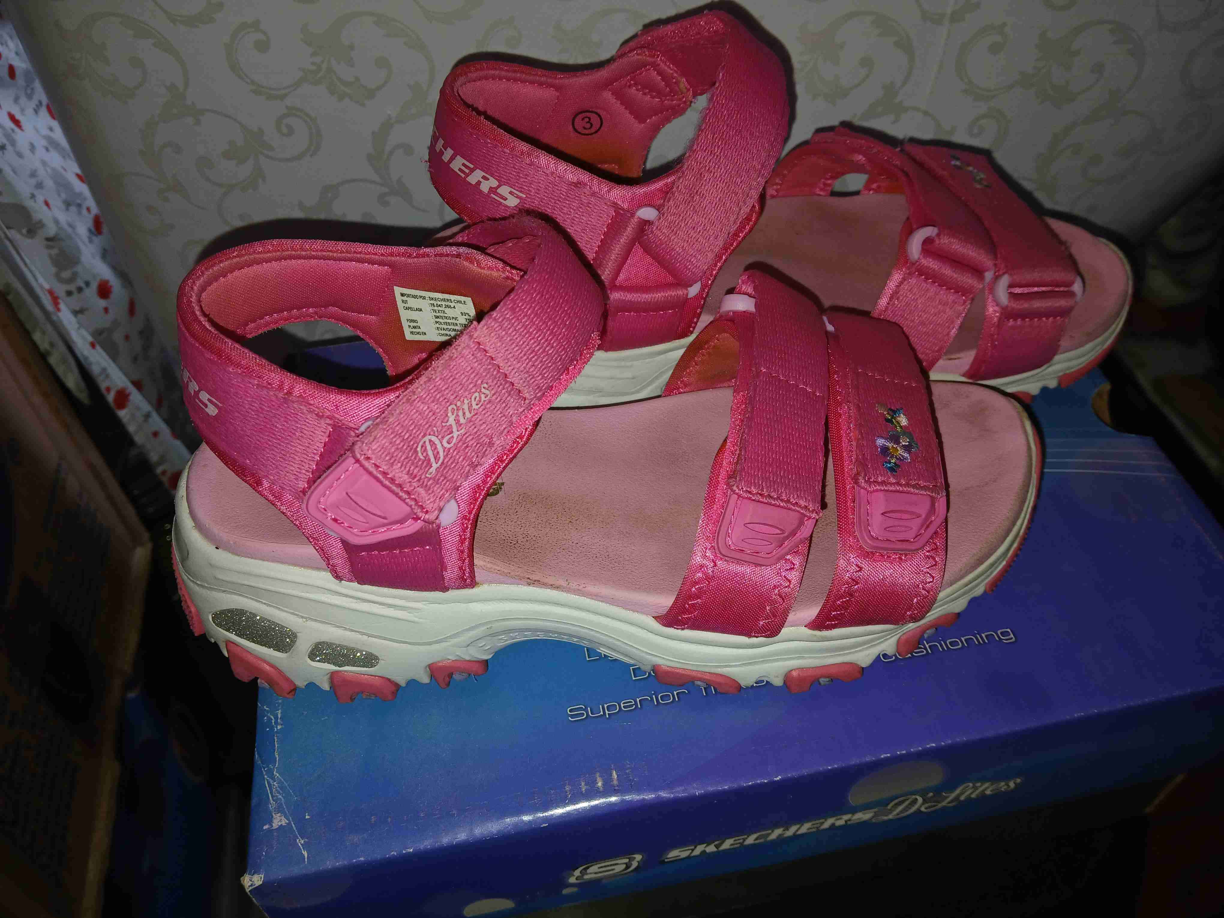 Botines negros DC, Sandalias rosas, botas de cueca - miniatura 3
