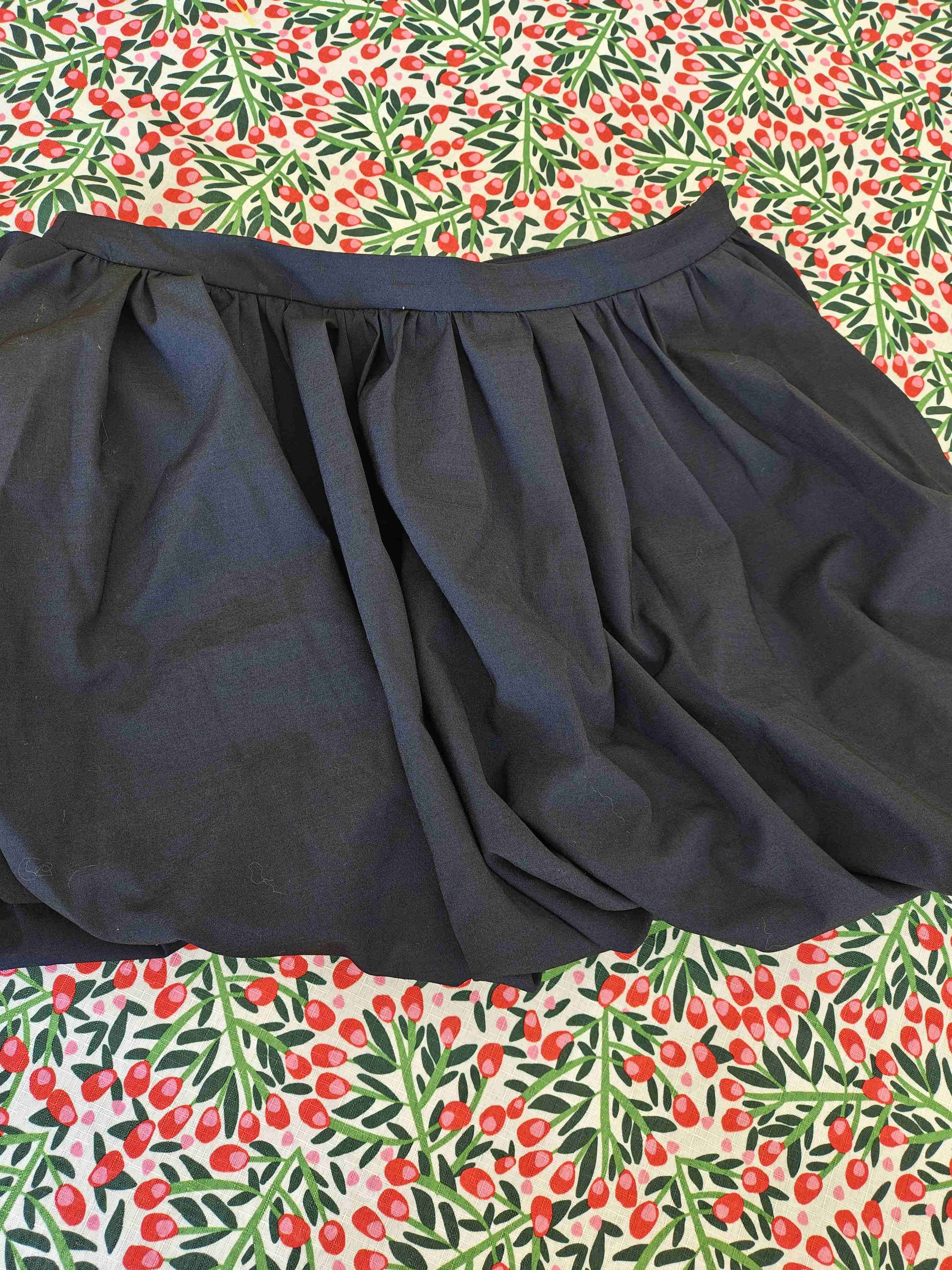 Falda negra globo (Talla M) - miniatura 4
