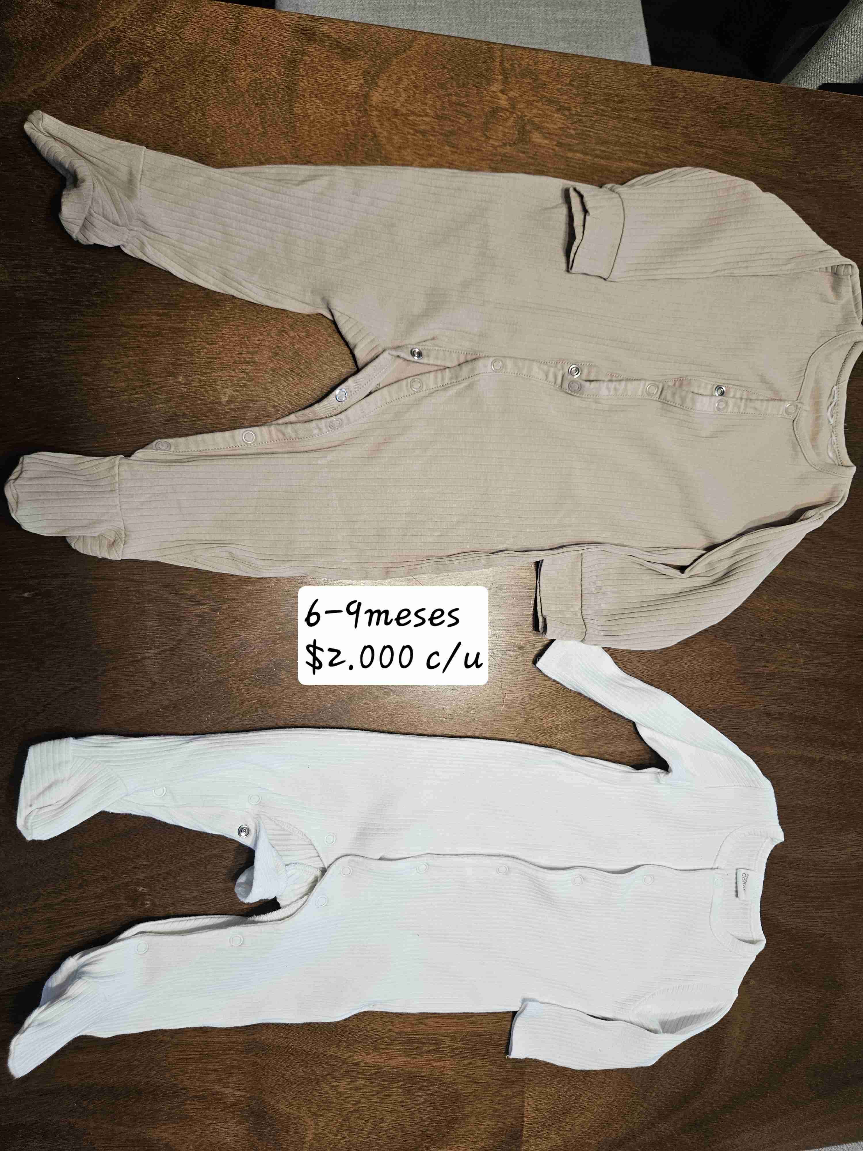 Pack Body bebe 6-9 meses. En buen estado - miniatura 5