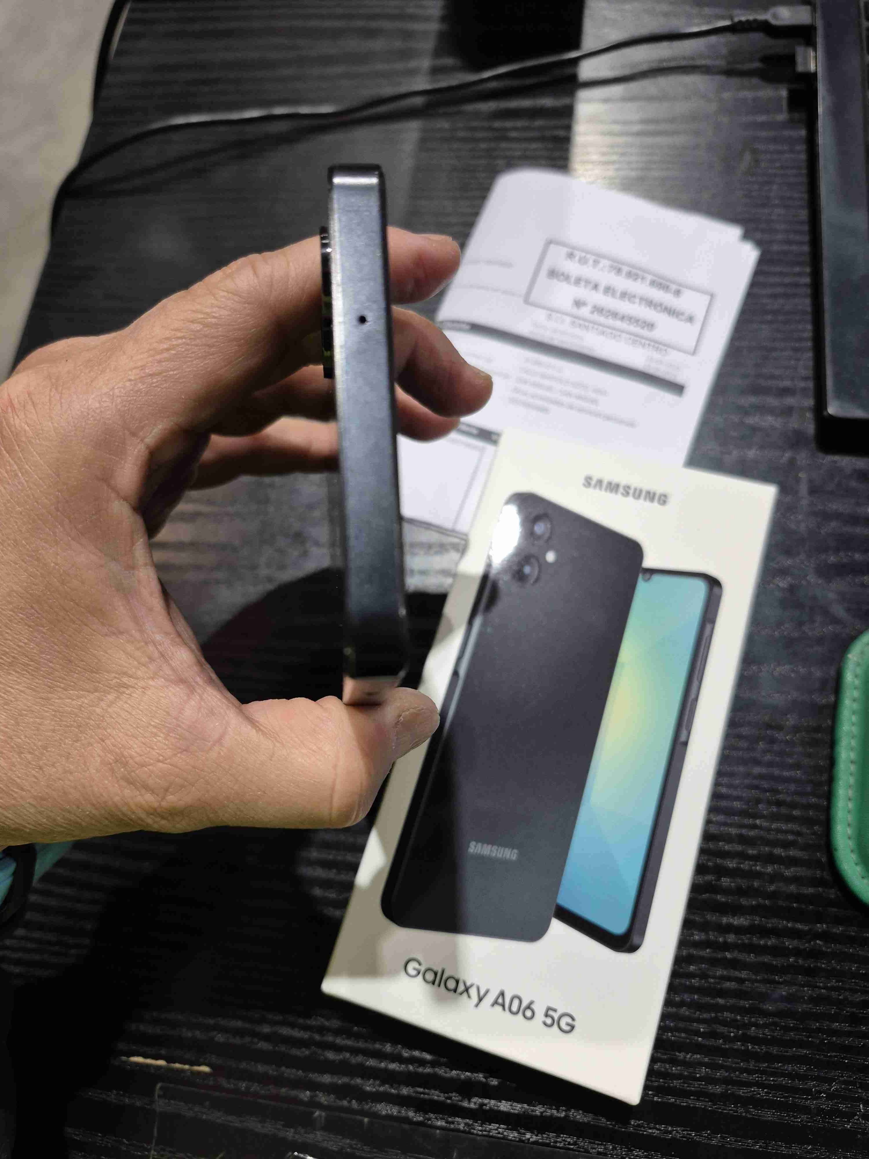 Samsung Galaxy A06 5G negro - miniatura 3