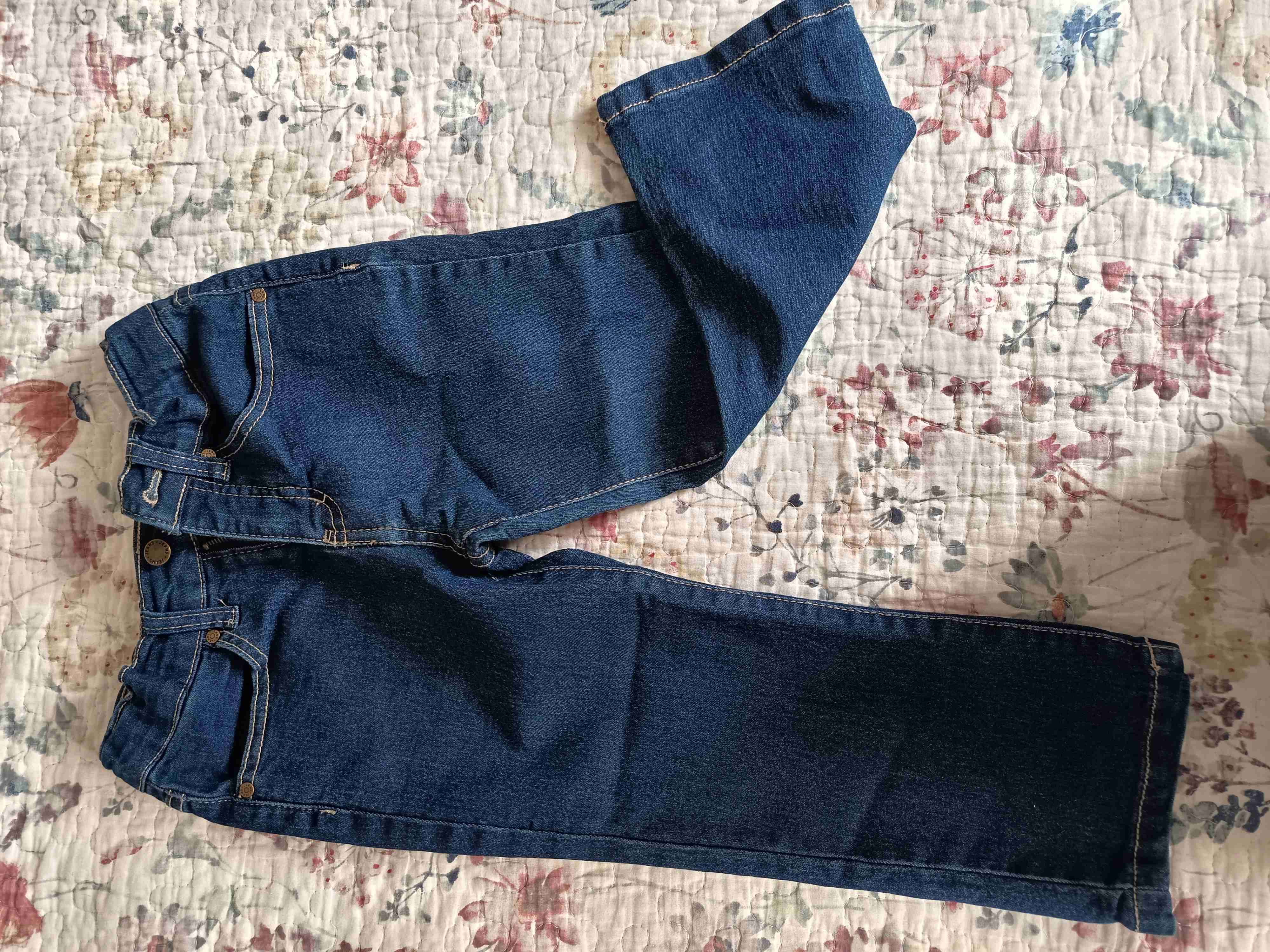 Ropa infantil variada usada - miniatura 5