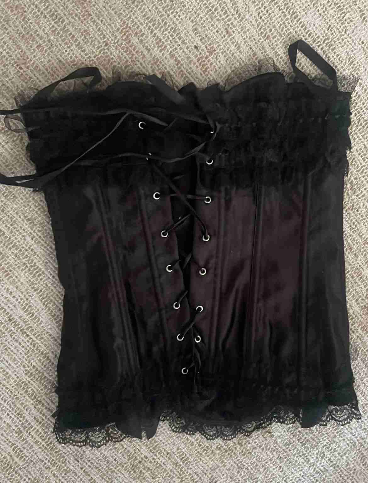Corset negro con encaje - miniatura 2