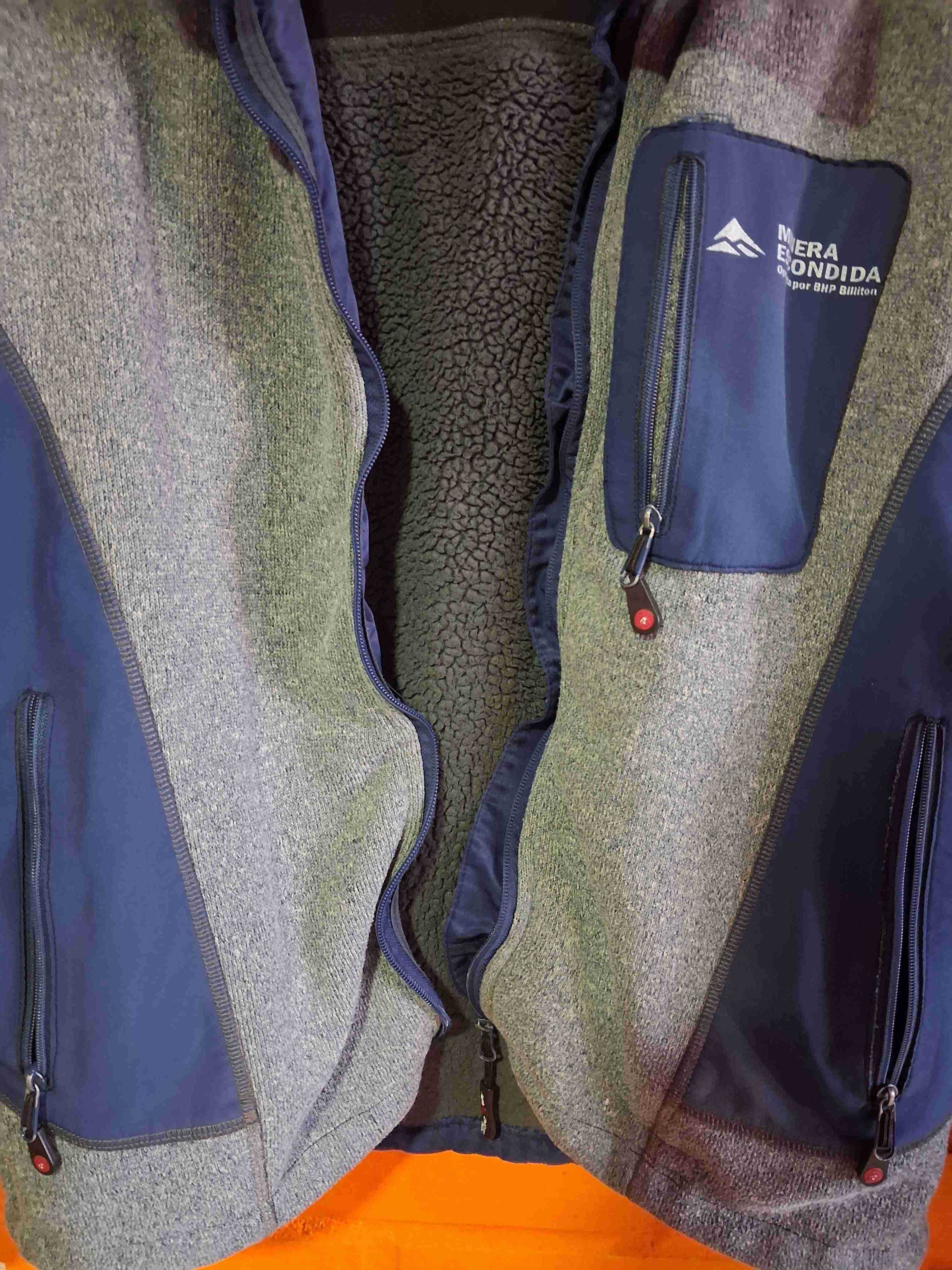 Chaqueta outdoor azul y gris - miniatura 2