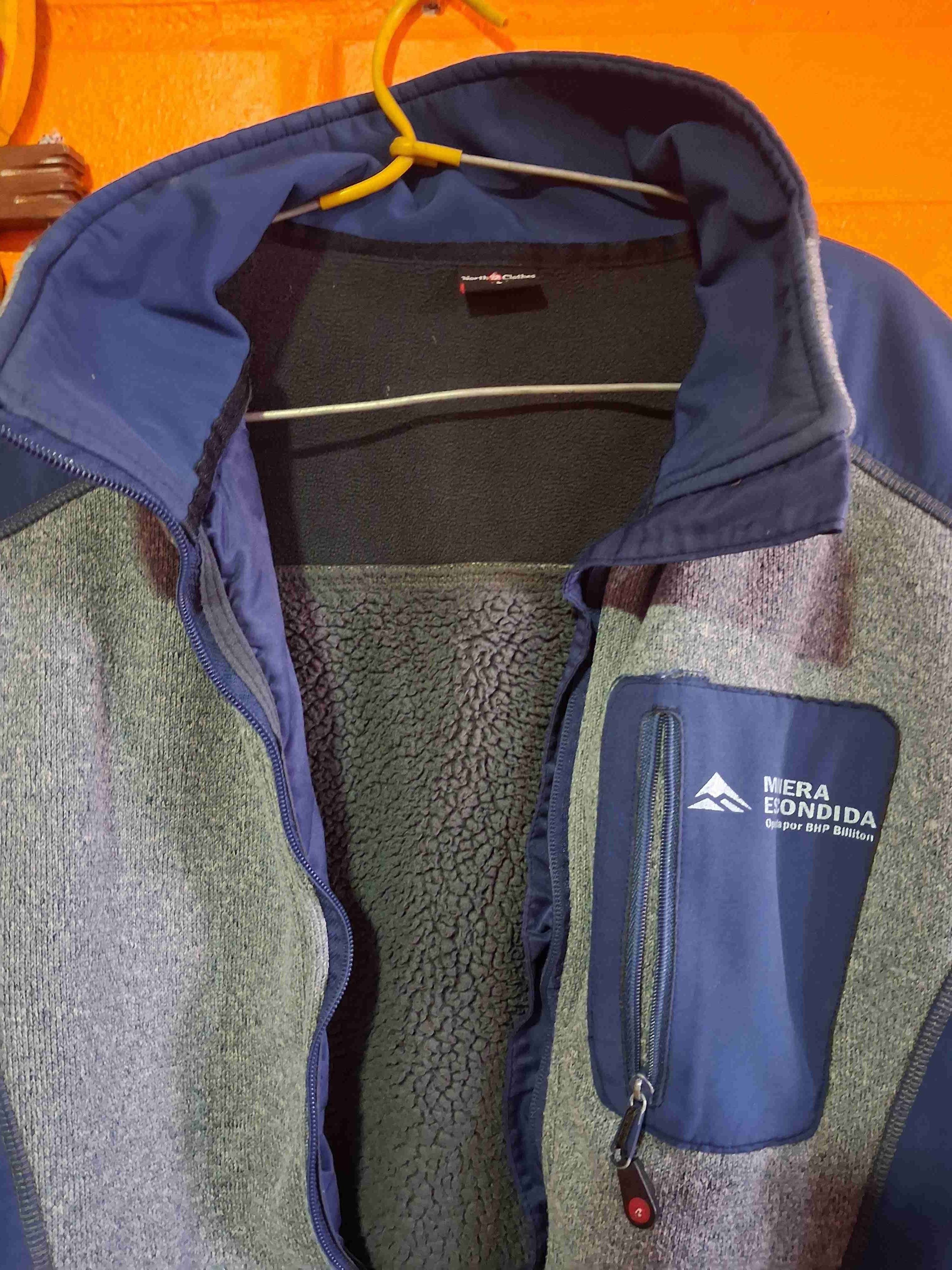 Chaqueta outdoor azul y gris - miniatura 3