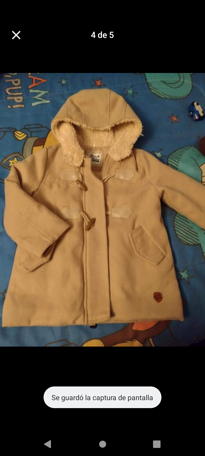 Abrigo infantil beige con capucha - miniatura 1