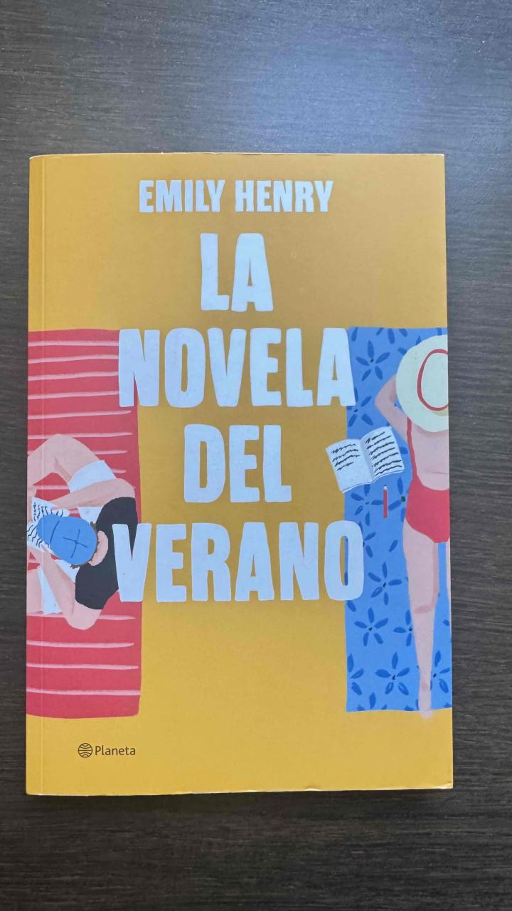 Libro 'La Novela del Verano' Emily Henry - miniatura 1
