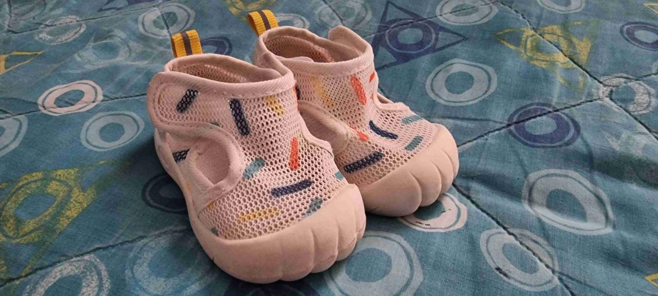 Zapatos de bebé coloridos nro 18 - miniatura 1